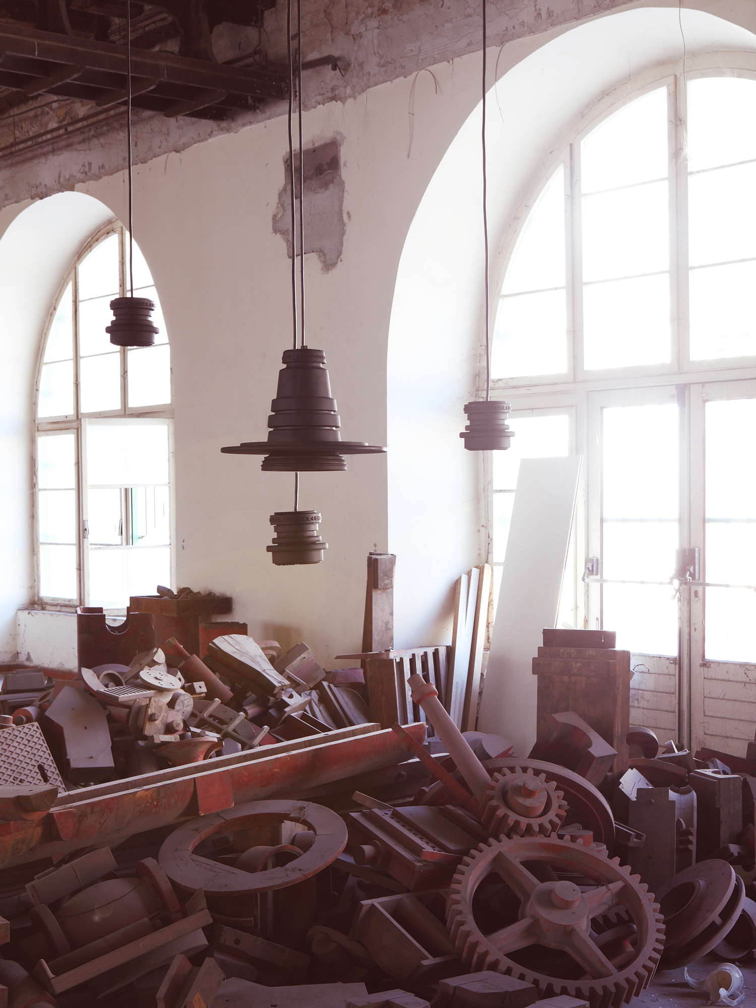 Diesel - TOOL GRANDE SOSP, L&aacute;mpara grande inspirada en lente de c&aacute;mara r&eacute;flex Unisex in Negro - 4