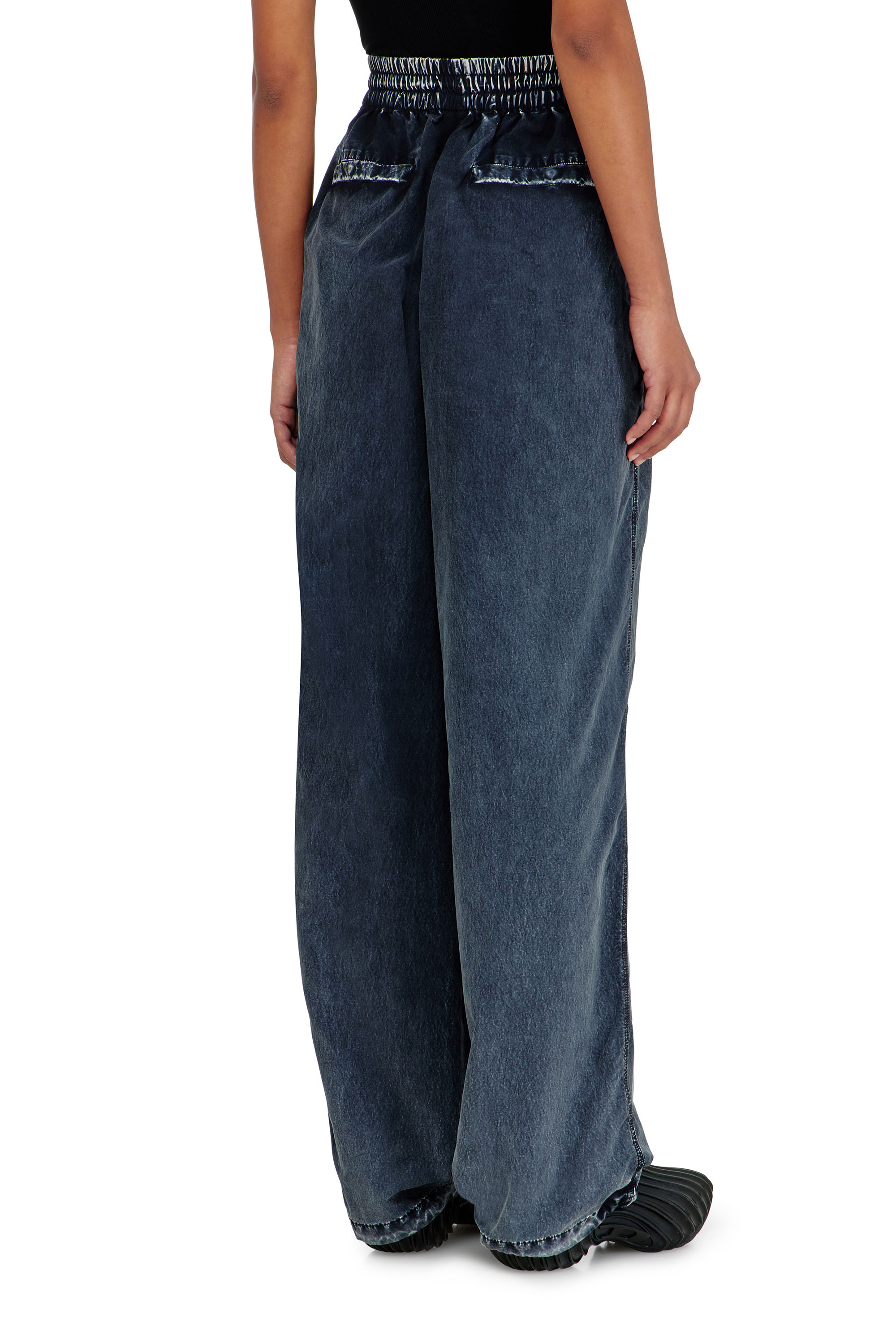 Diesel - P-APYRI, Acid-wash track pants en nylon taslan Mujer in Azul marino - 4