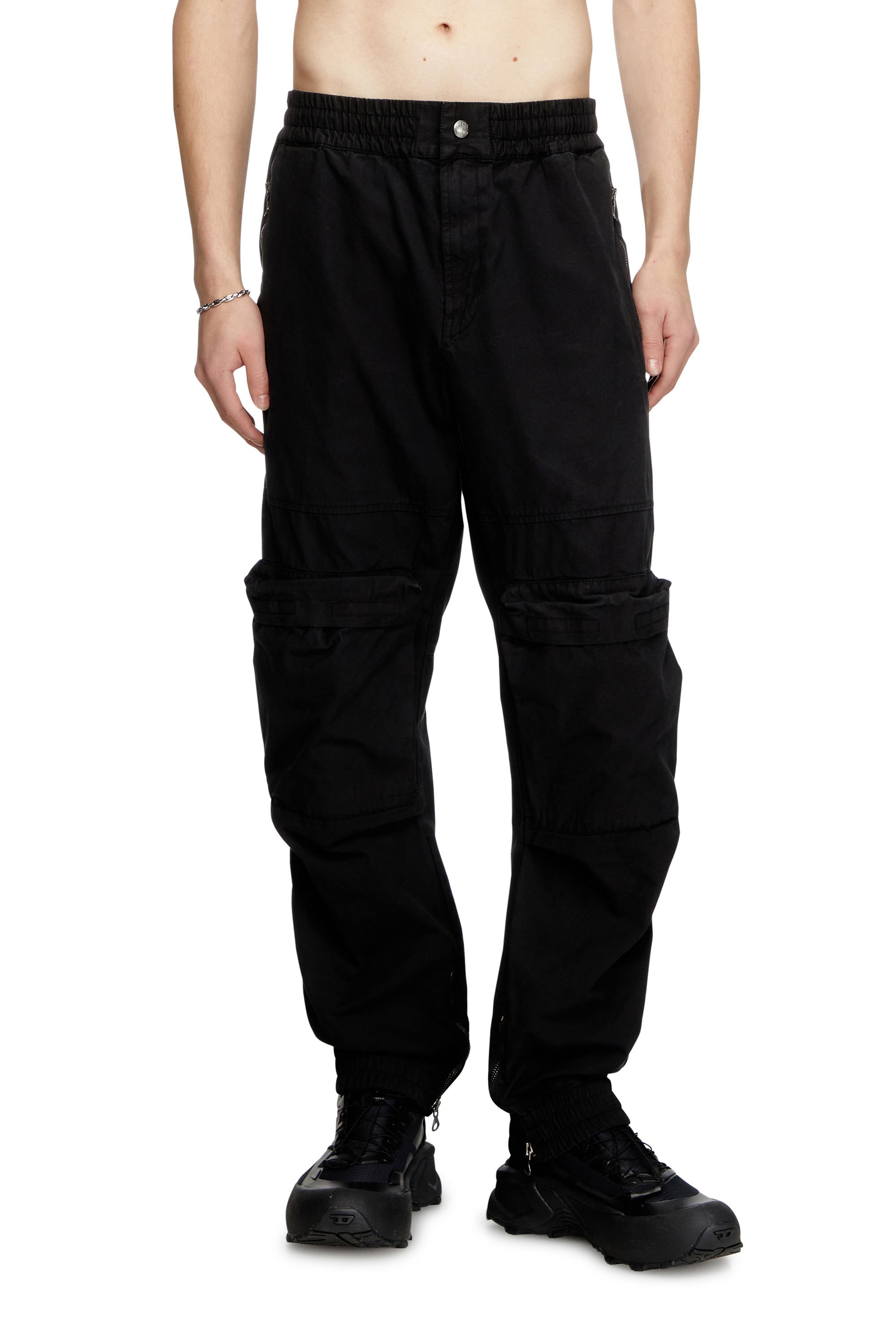 Diesel - P-BEECK, Pantalones cargo de algodón orgánico desteñido Hombre in Negro - 1