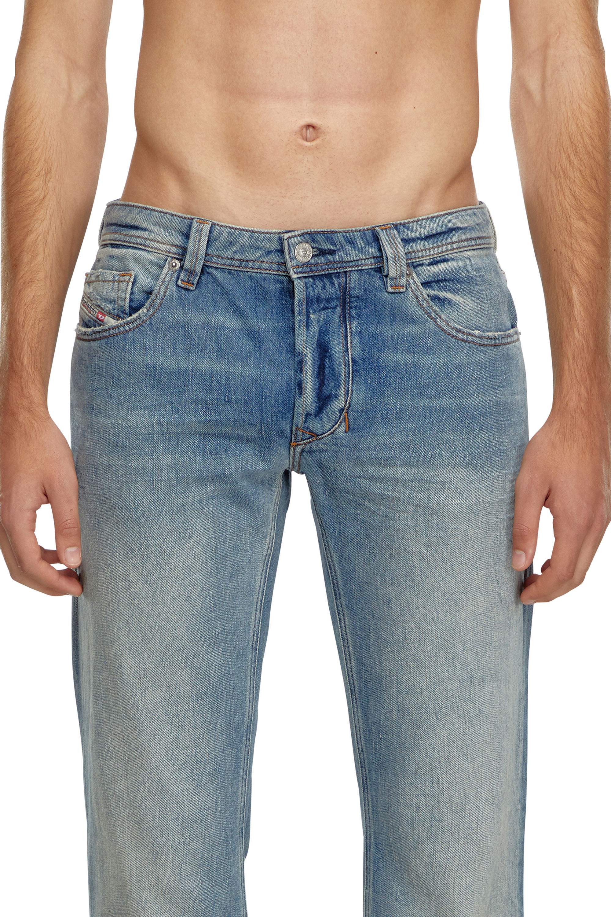 Diesel - Regular Jeans 1985 Larkee 0GRDN Hombre, Azul Claro - 5