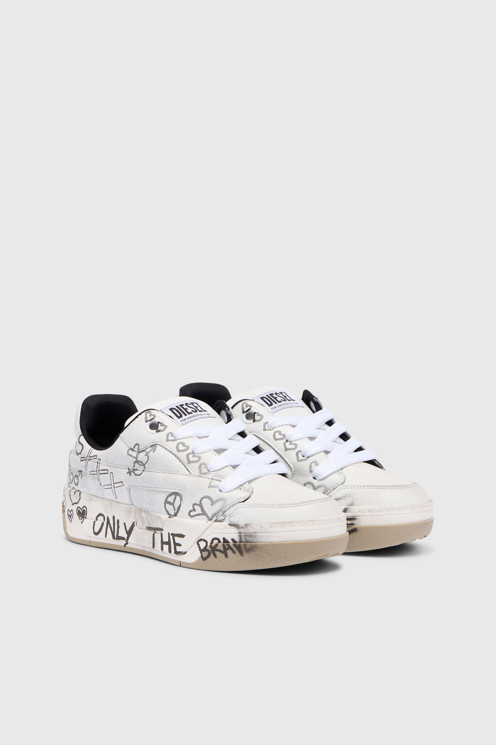 Diesel - S-D-OLLIE LOW W, D-Ollie-Zapatillas de cuero con estampado de grafiti Mujer in Blanco - 2
