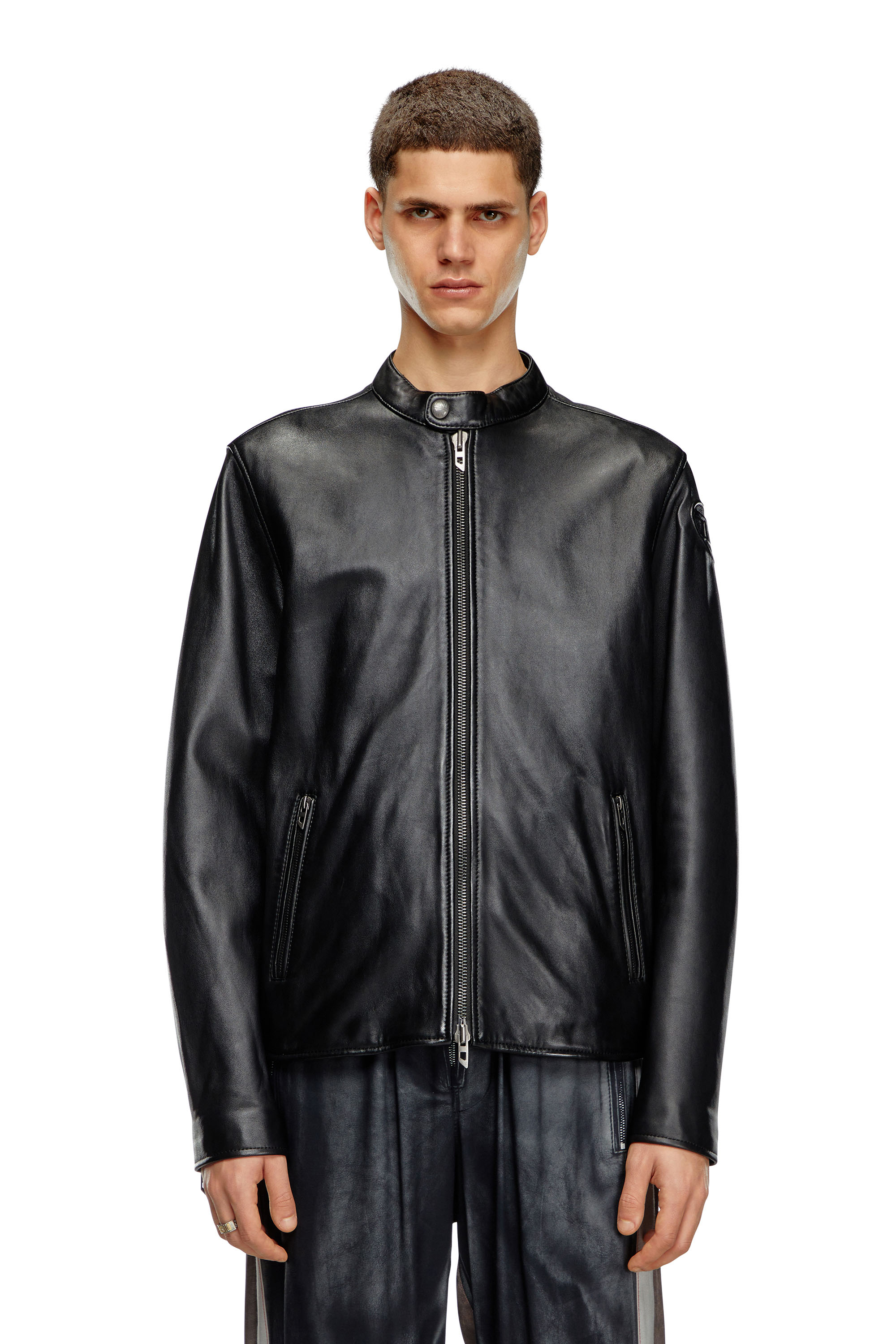 Diesel - L-CARVER, Chaqueta biker de cuero con logotipo en relieve Hombre in Negro - 3