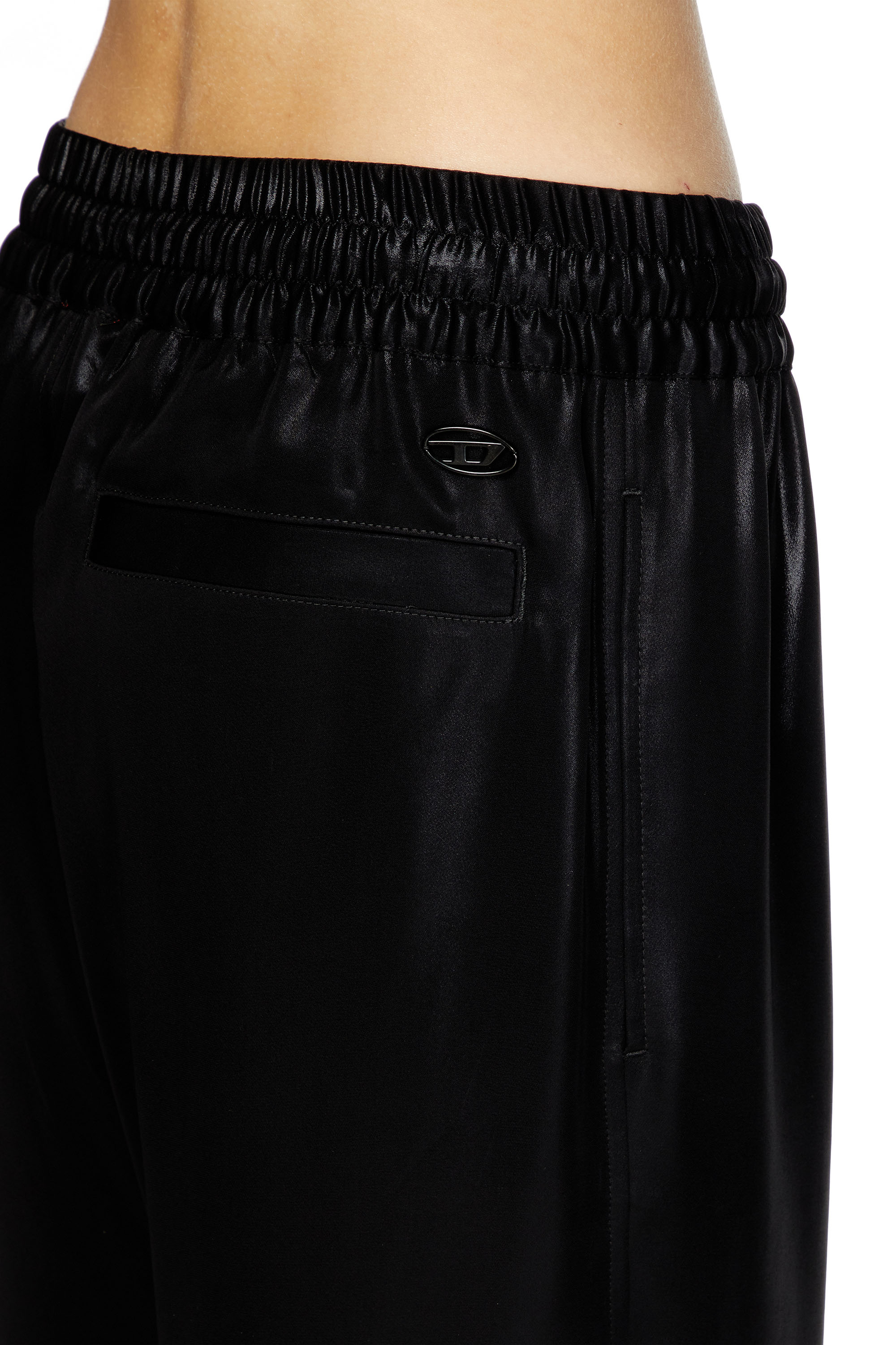 Diesel - P-DREYER-C-WN-Q1, Pantalones deportivos de satén Mujer in Negro - 5