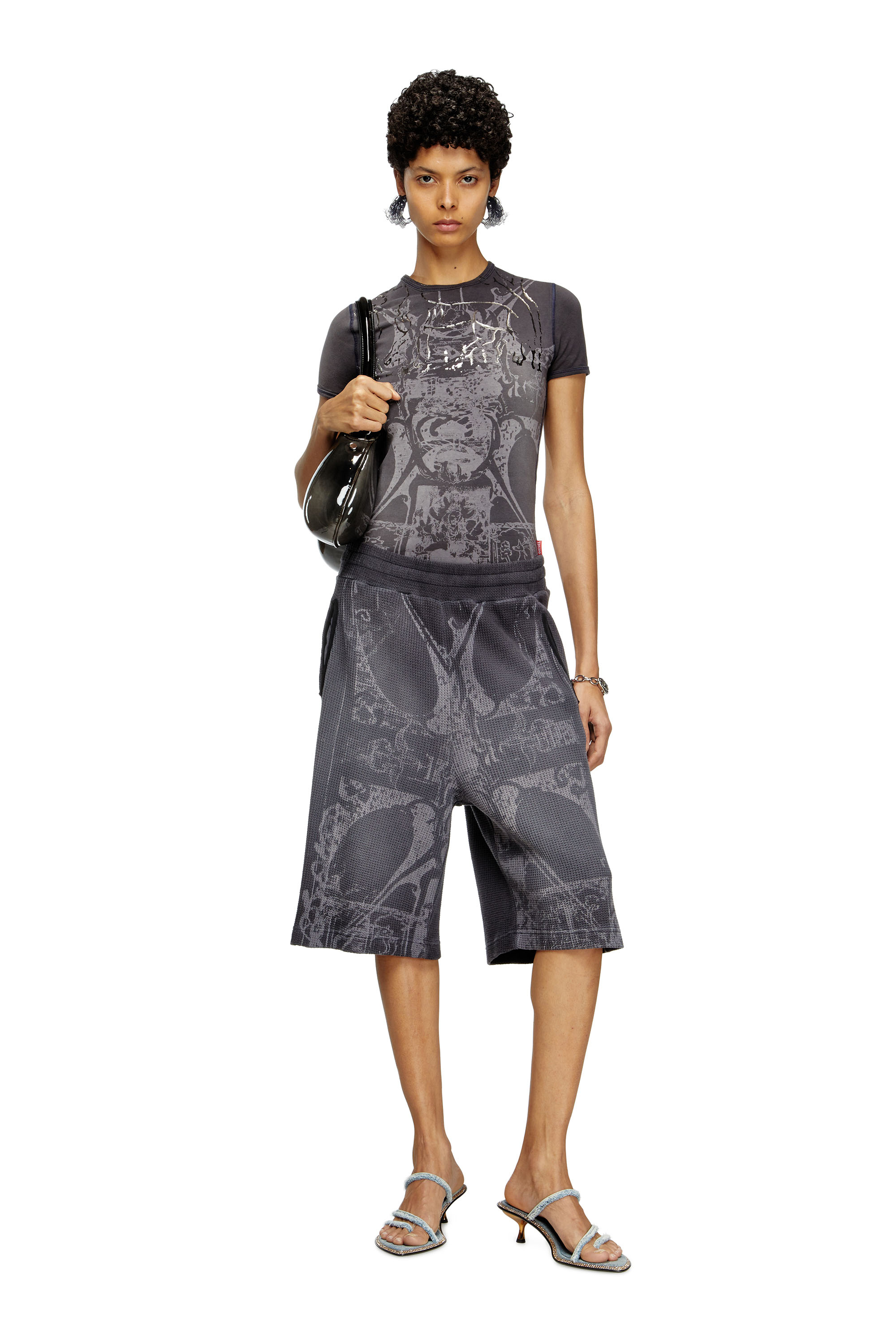 Diesel - T-UNCUTIES-LONG-R6, Camiseta con estampado de lámina Mujer in Negro - 1