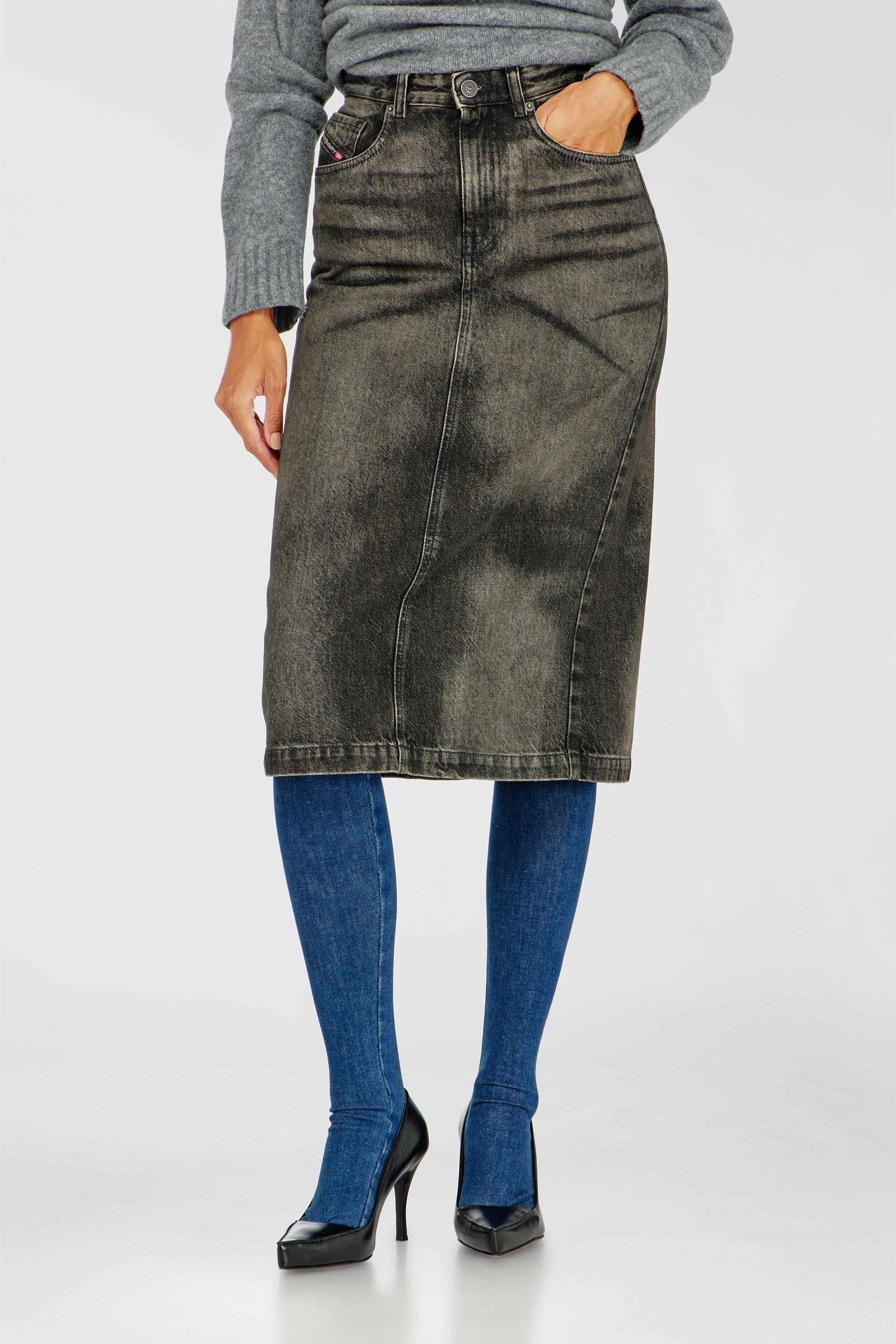 Diesel - DE-PENDY-FSJ, Falda l&aacute;piz de denim con efecto desgastado Mujer in Gris - 1
