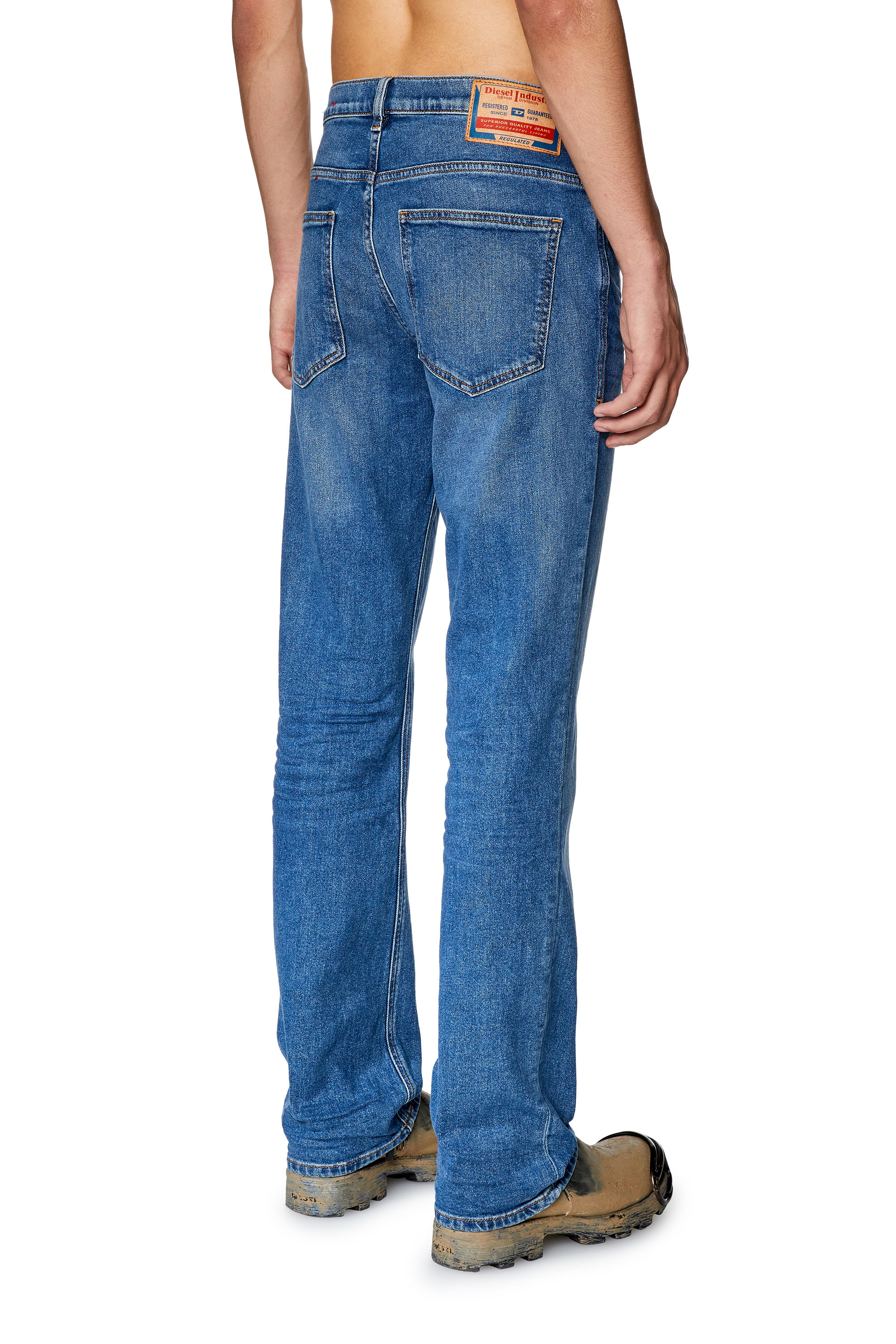 Diesel - Bootcut Jeans 2021 D-Vocs 0ENAT, Azul medio - Image 3