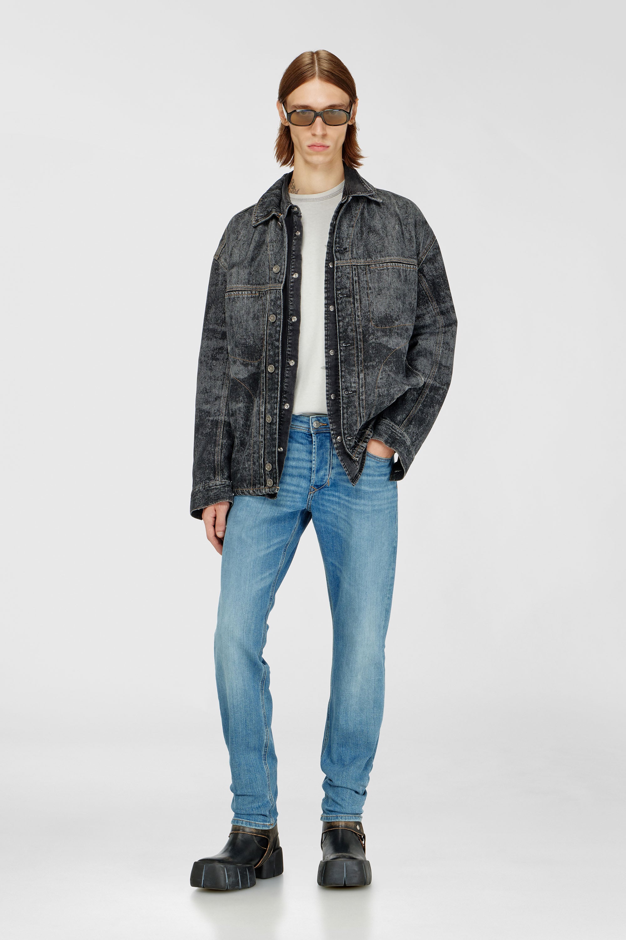 Diesel - Regular Jeans 1986 Larkee-Beex 0KIAL Hombre, Azul Claro - 1