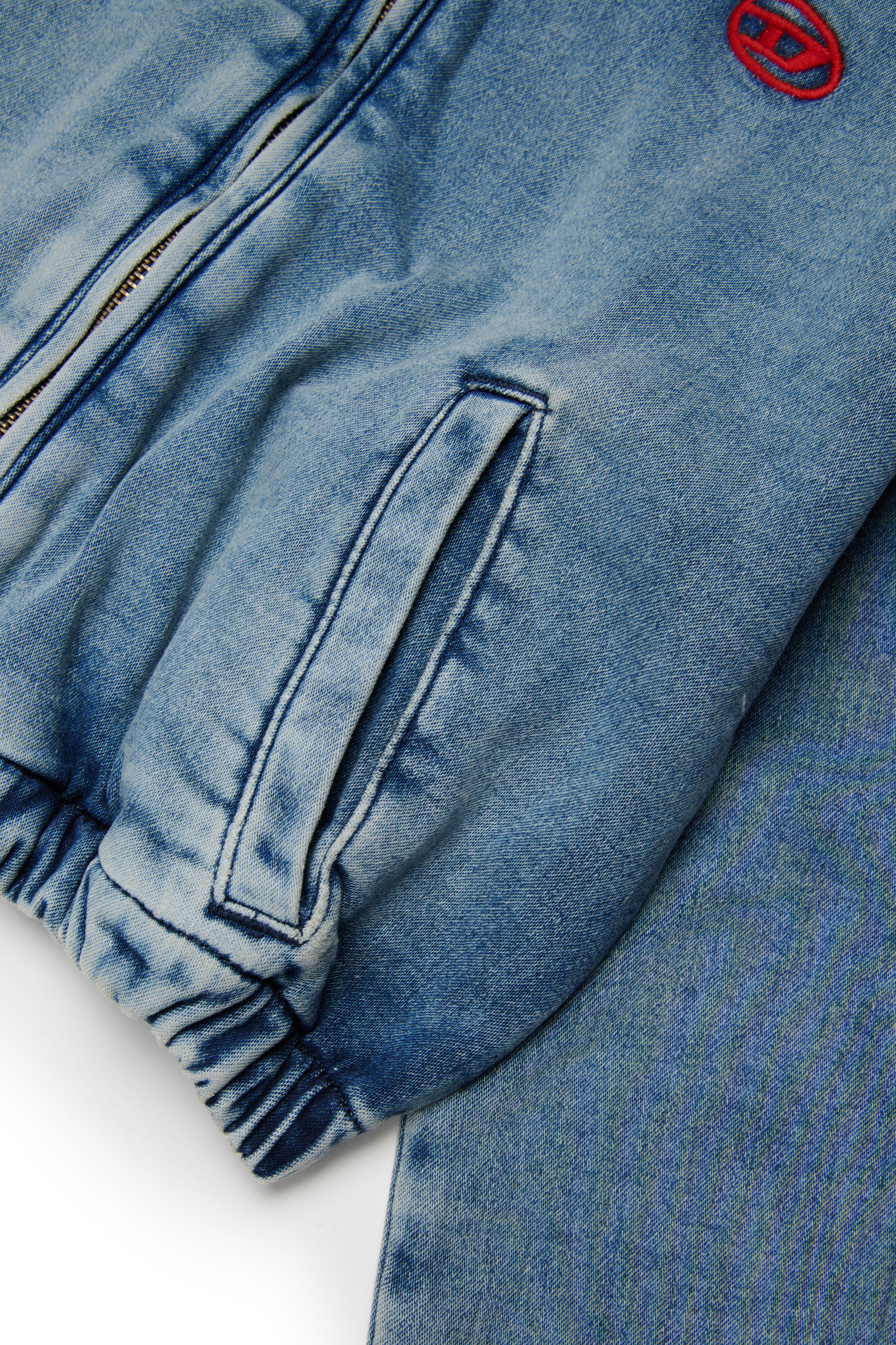 JAXY JJJ, Azul medio