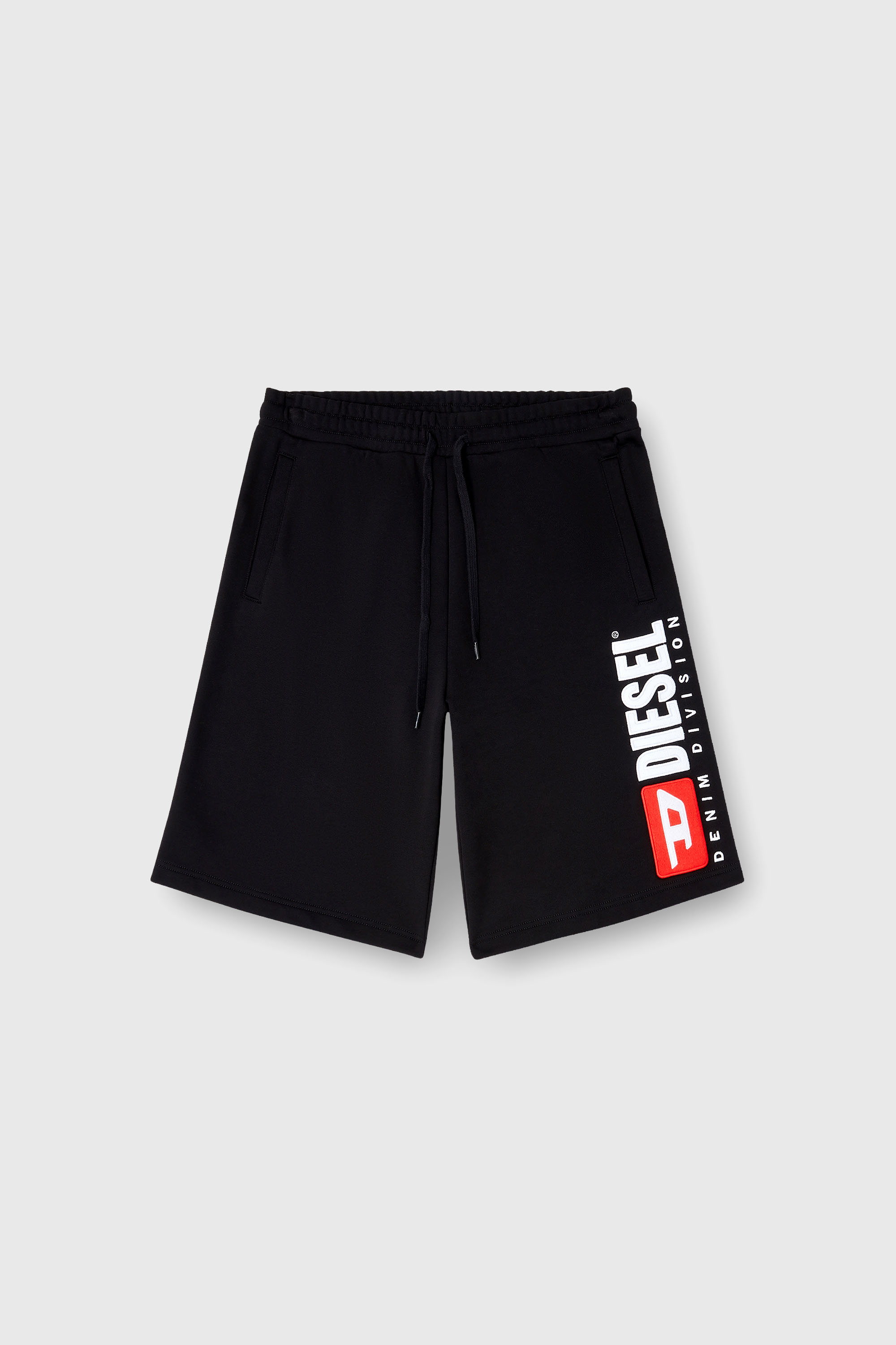 Diesel - P-CROW-DIV, Pantalones cortos de lana con parche de logo maxi Hombre in Negro - 2