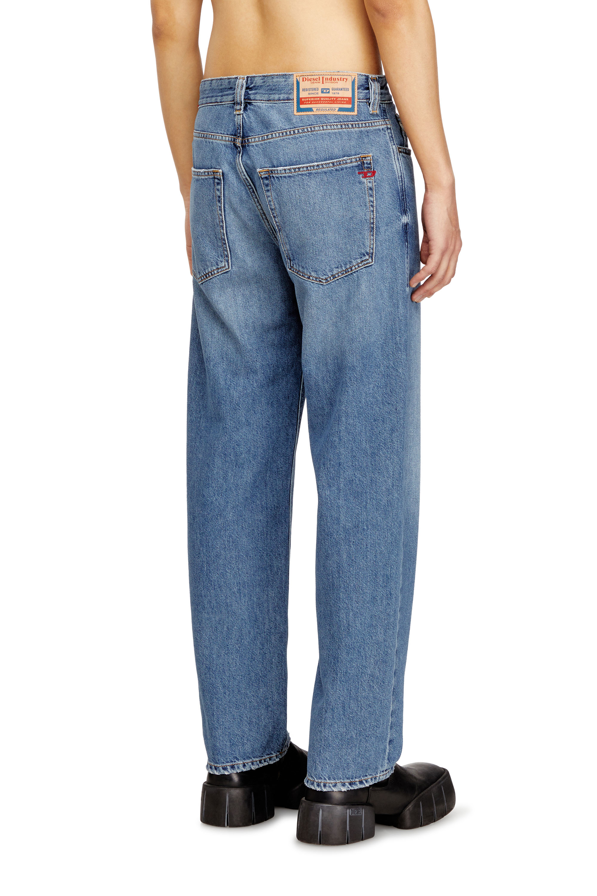 Diesel - Regular Jeans 2024 D-Macs 09N69 Hombre, Azul Claro - 4