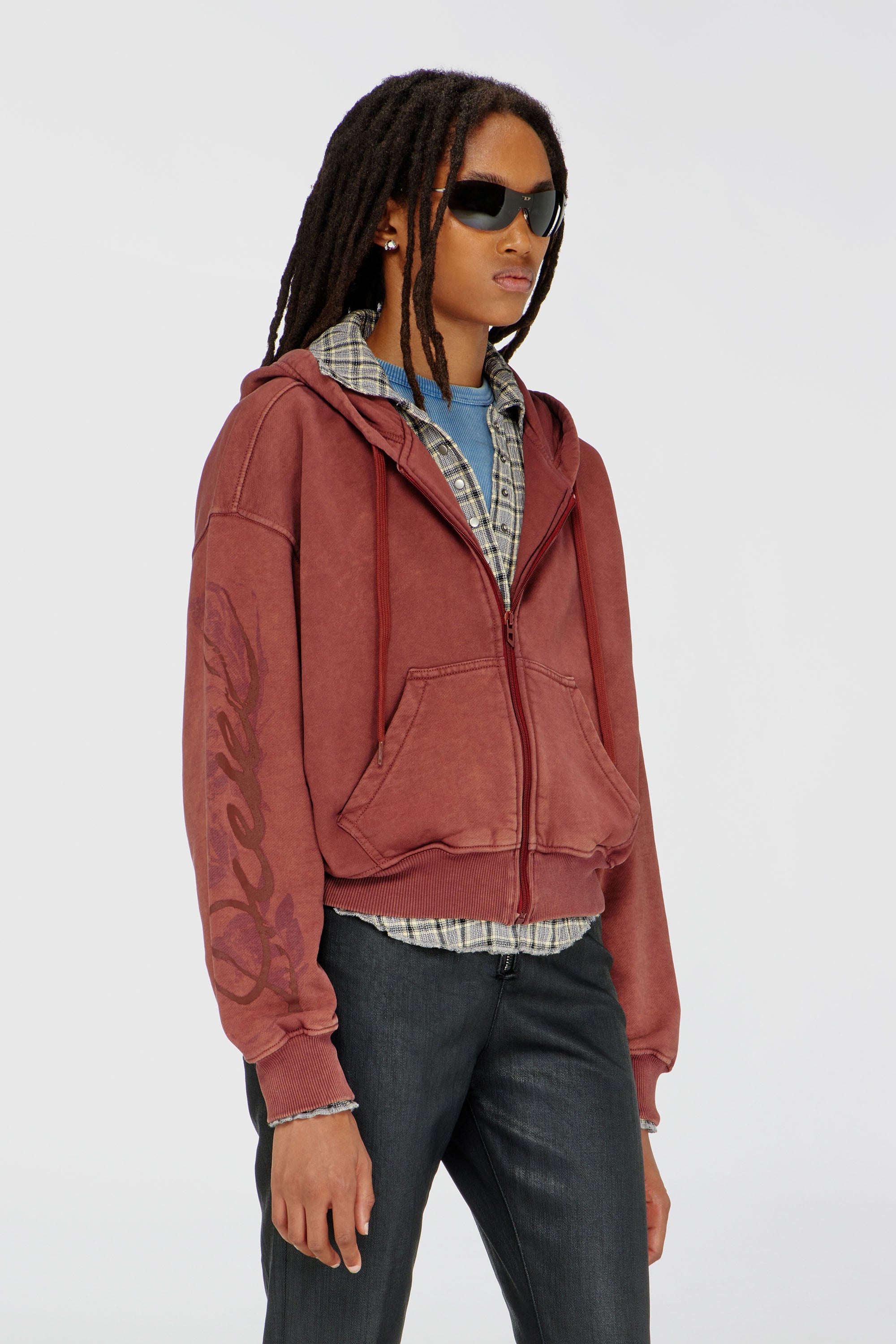 Diesel - F-ELYCY, Sudadera con cremallera y logo floral en relieve Mujer in Rojo - 1