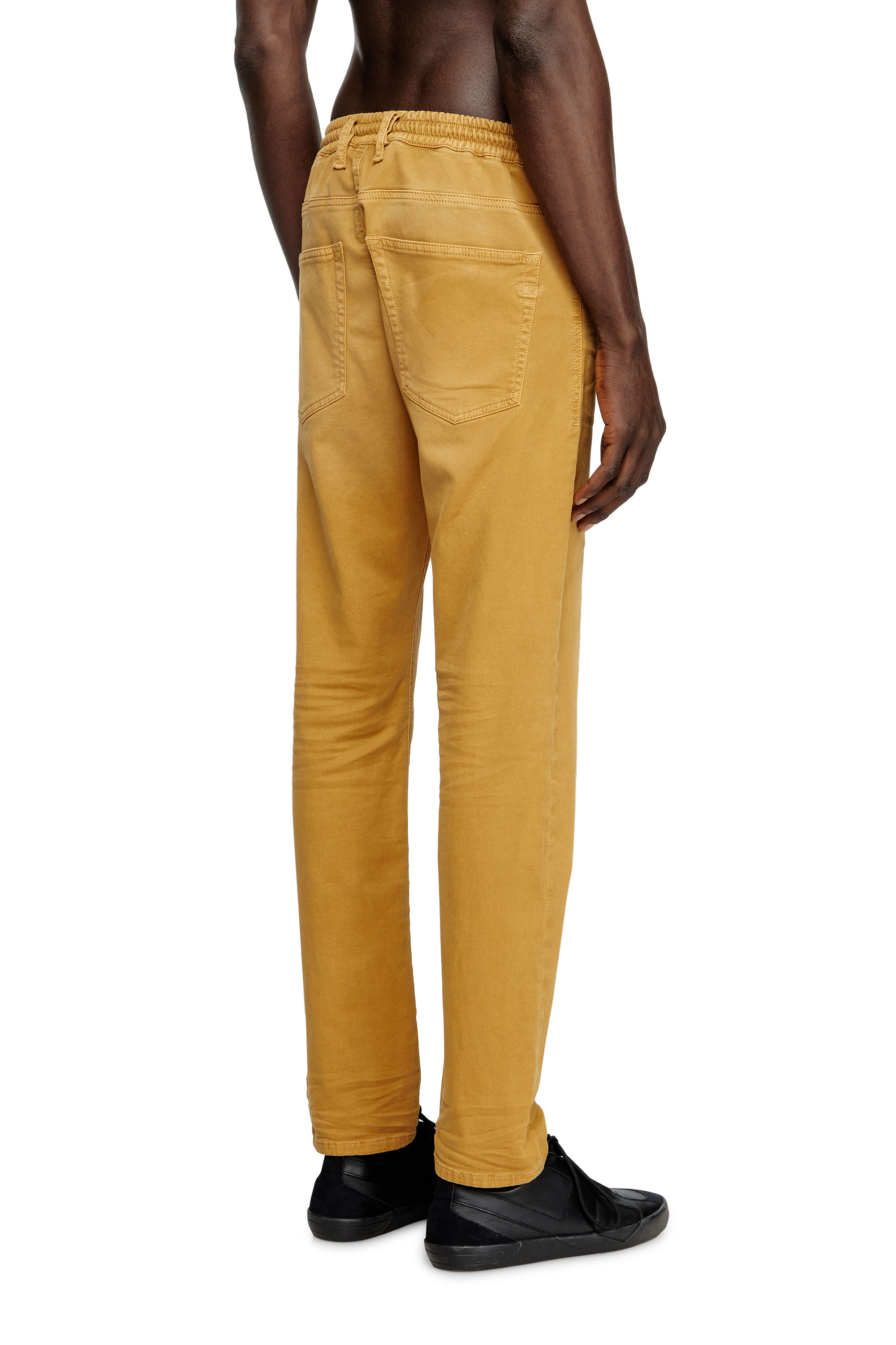 Diesel - Regular 2030 D-Krooley Joggjeans® 0670M Hombre, Marrón Claro - 4