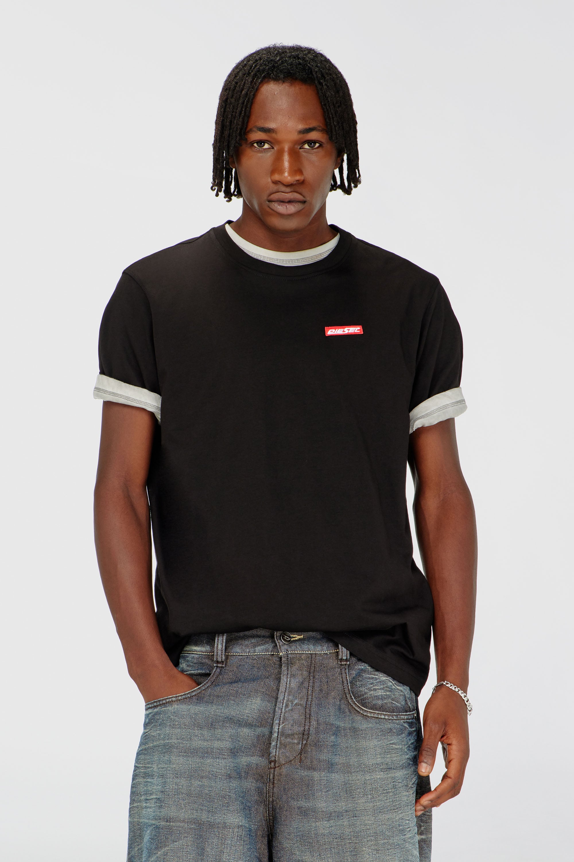 Diesel - T-ADJUST-AA12, Camiseta de algod&oacute;n con parche de logo Hombre in Negro - 1