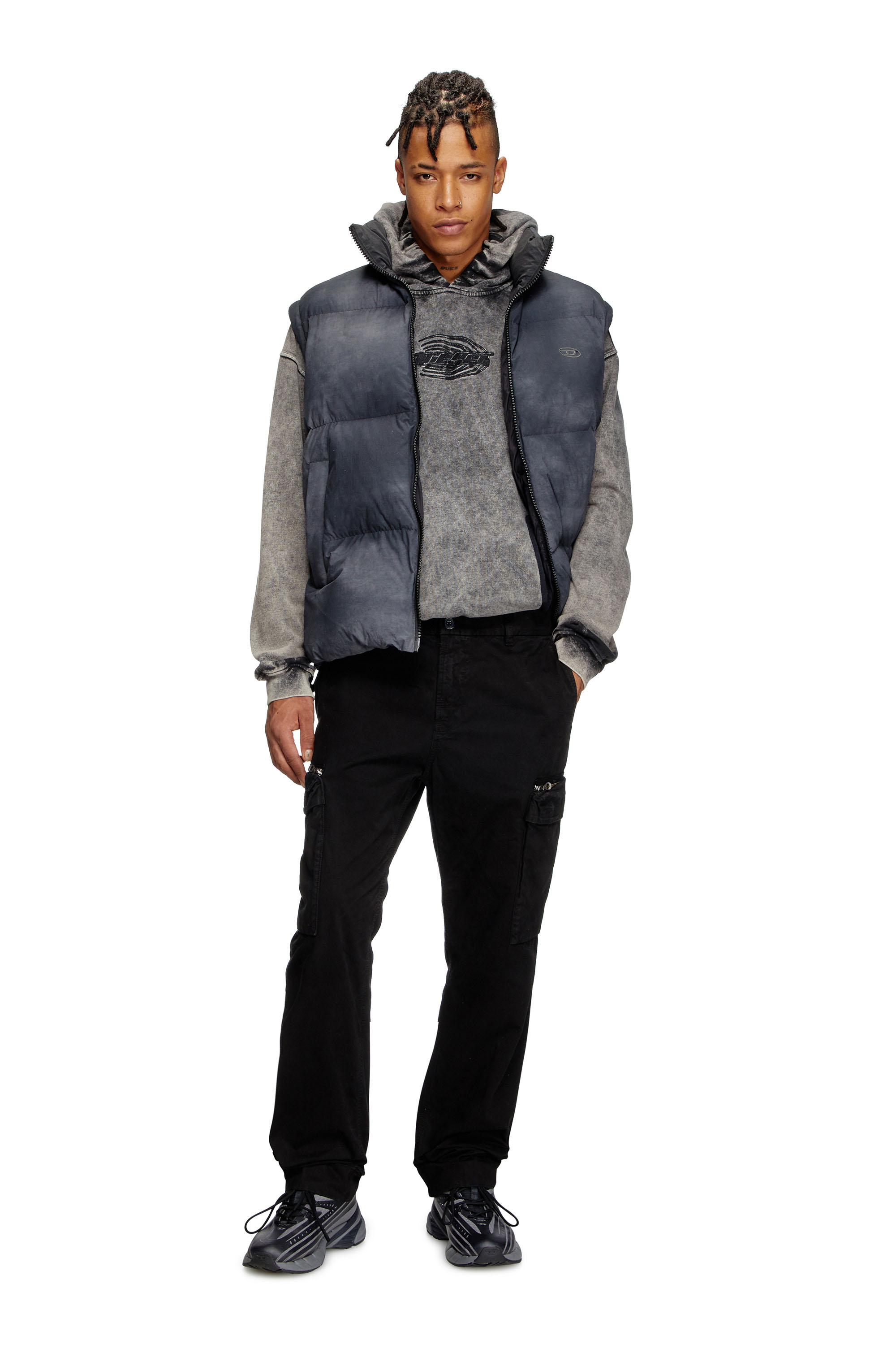 Diesel - P-YE, Pantalones de sarga en color melocotón desteñido Hombre in Negro - 1