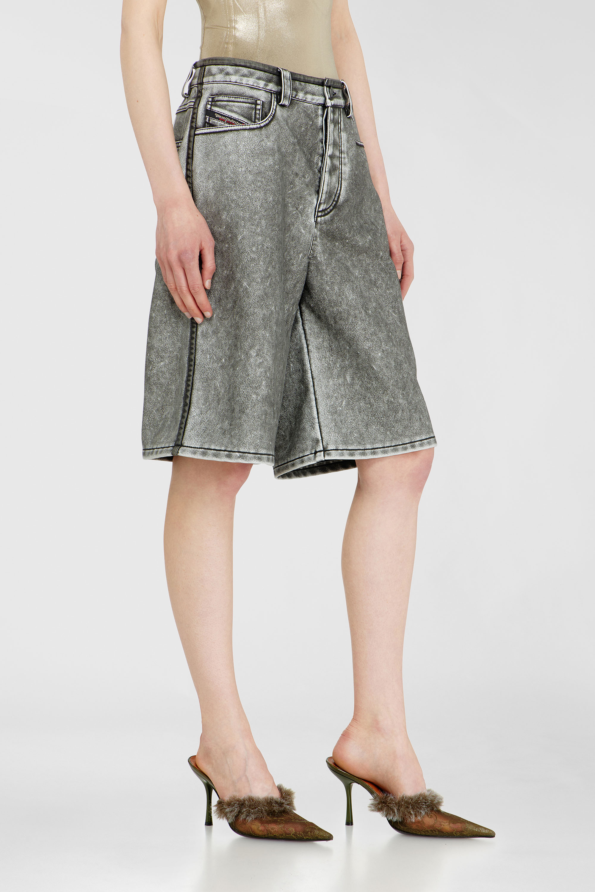 Diesel - P-ARLOR, Bermudas de PU Mujer in Gris - 3