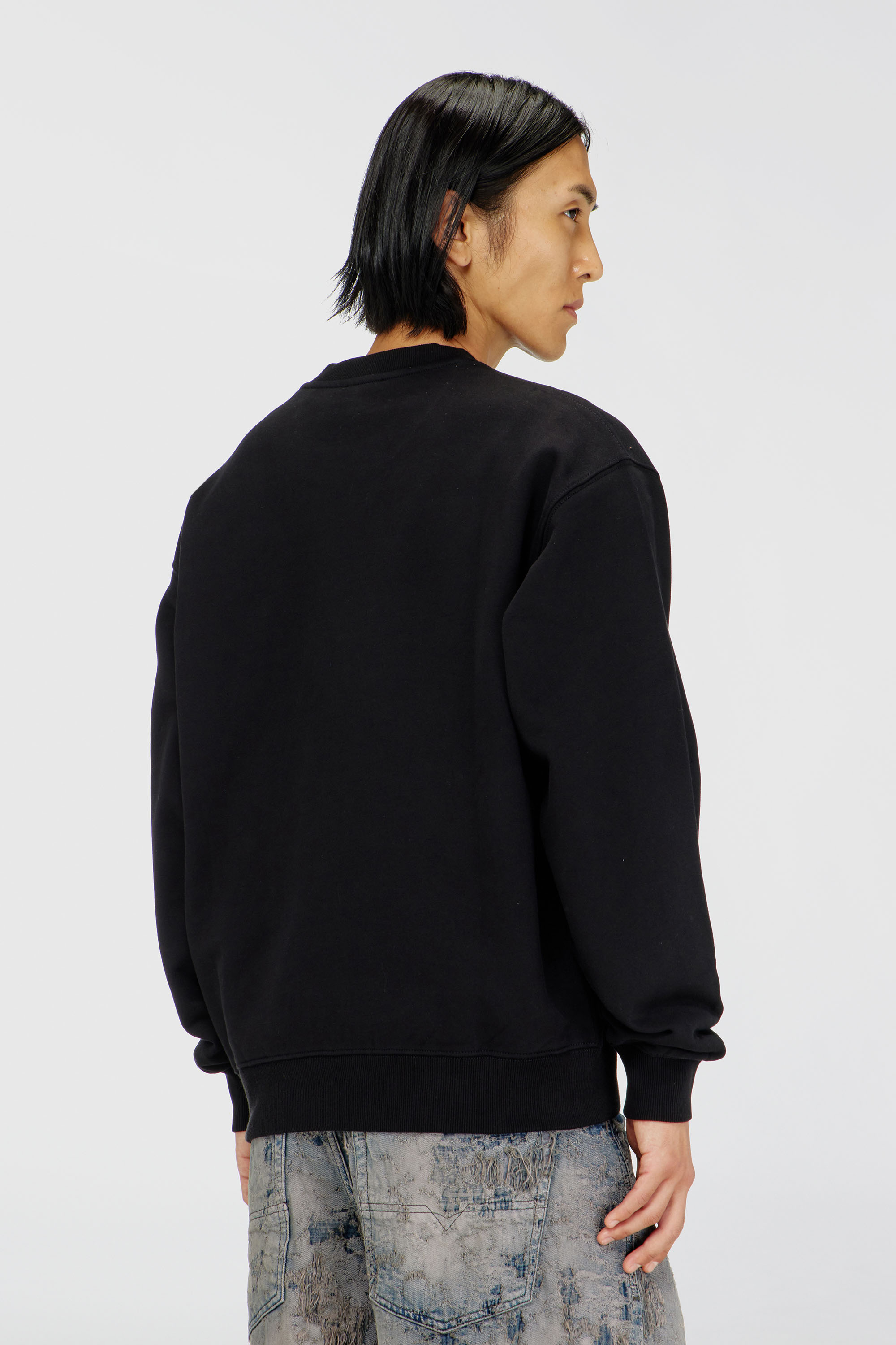 Diesel - S-LUK-R-T92, Jersey de algod&oacute;n con bordado del logotipo Oval D tono sobre tono Hombre in Negro - 4