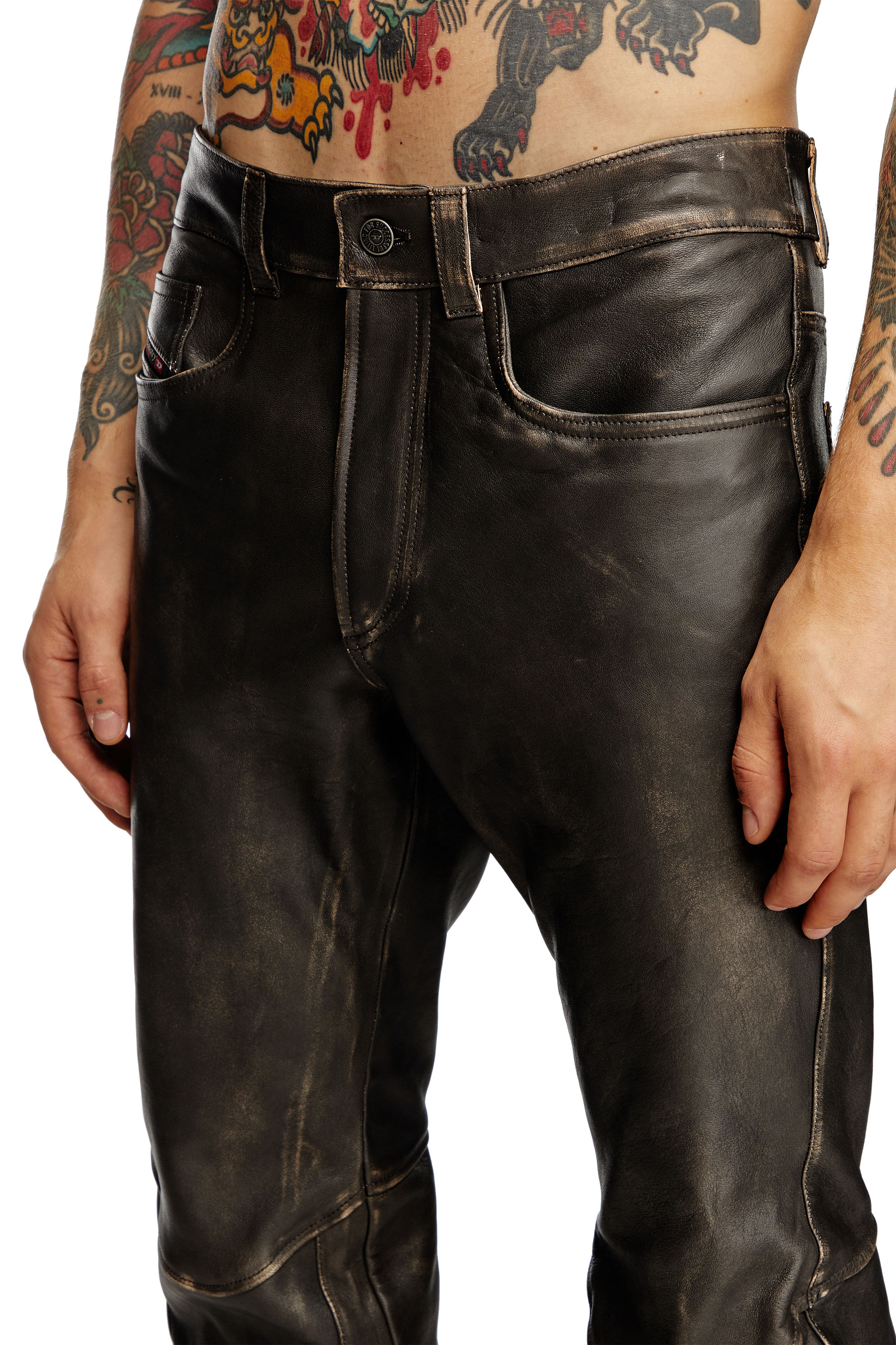 Diesel - P-NASH-LEAT, Pantalones de cuero desgastado Hombre in Negro - 4