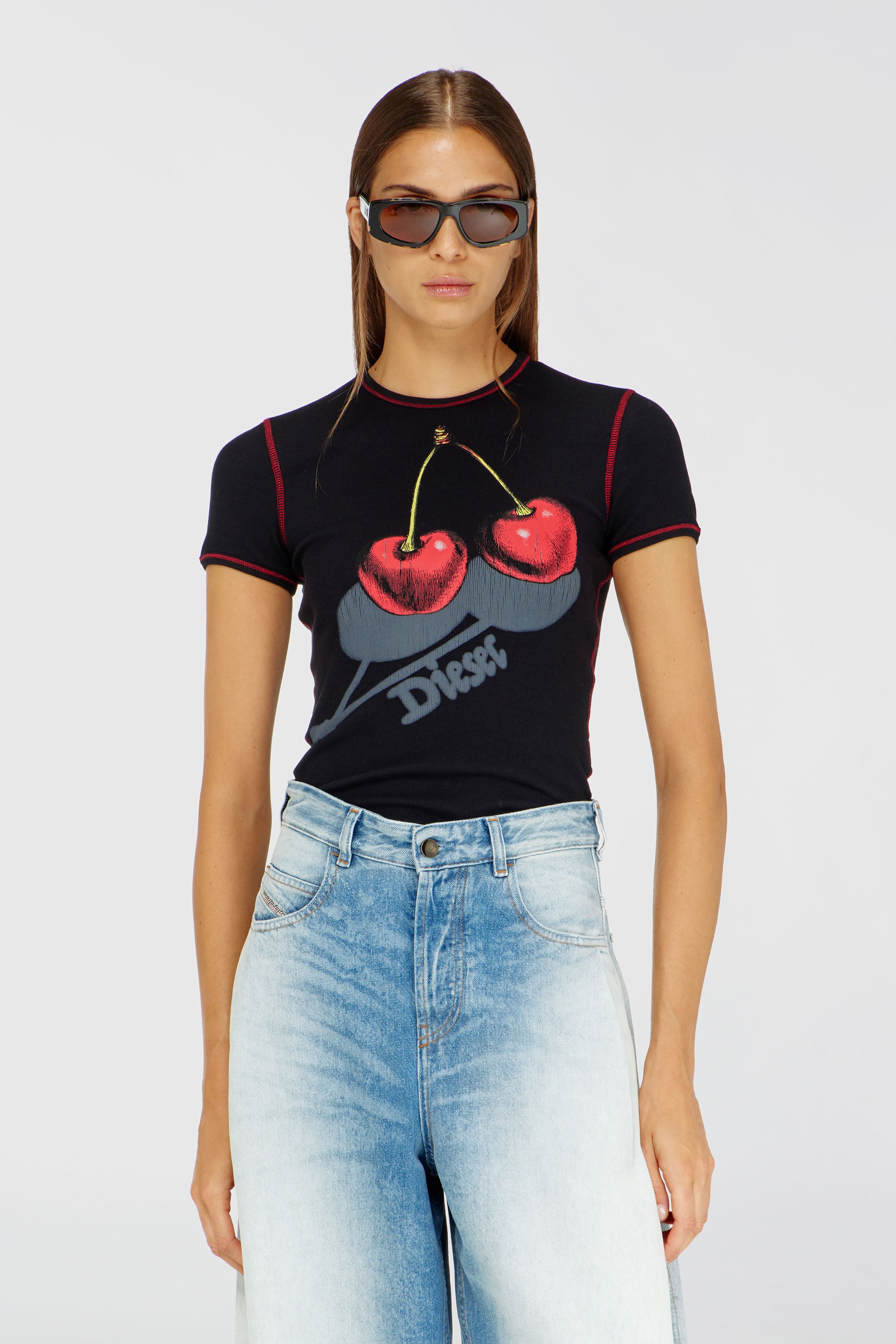 Diesel - SV-T-ELE-CHER, Camiseta negra ajustada de mujer con estampado de cerezas Mujer in Negro - 1