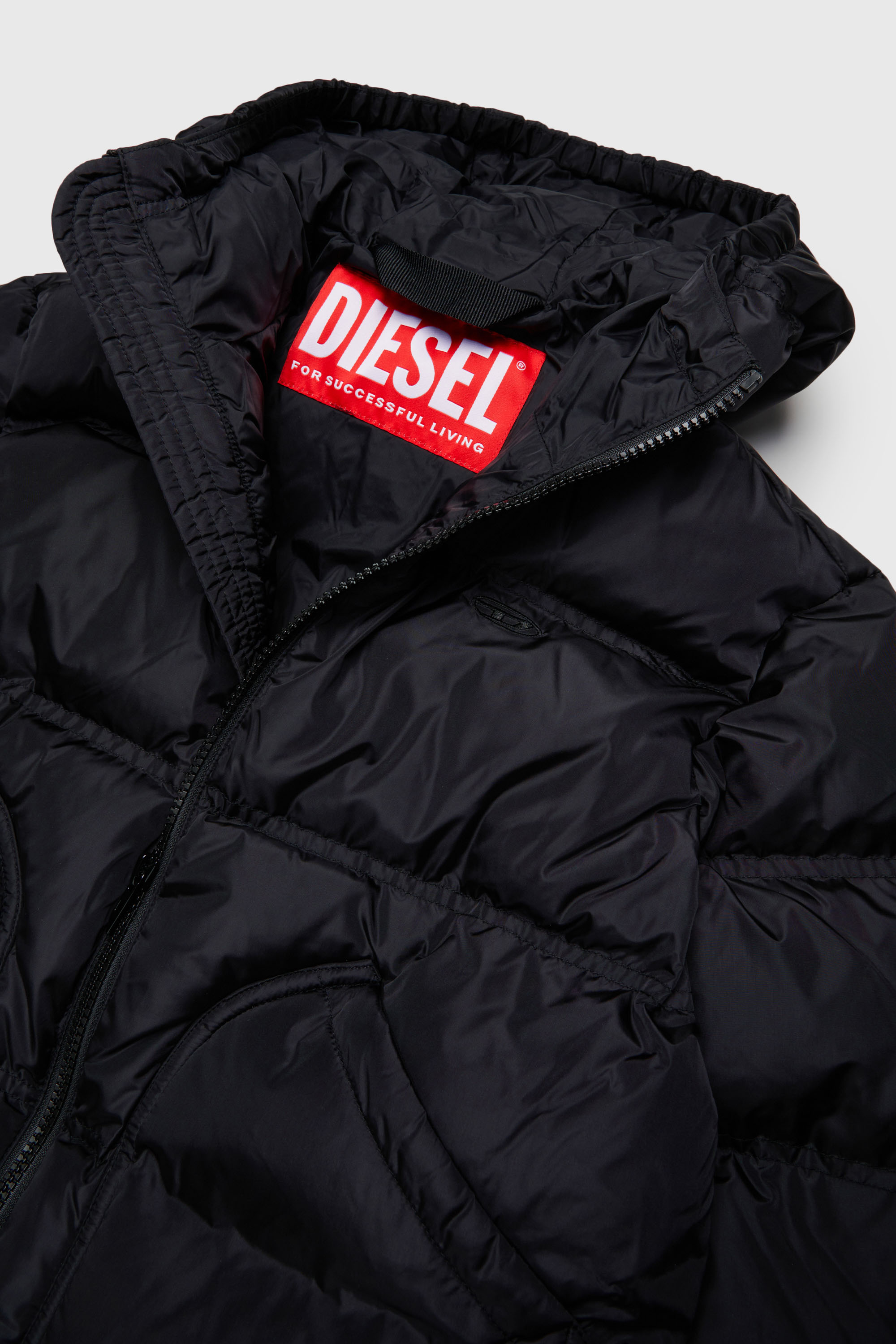 Diesel - JRIVONLONG, Abrigo acolchado con bolsillos oversize Unisex in Negro - 3