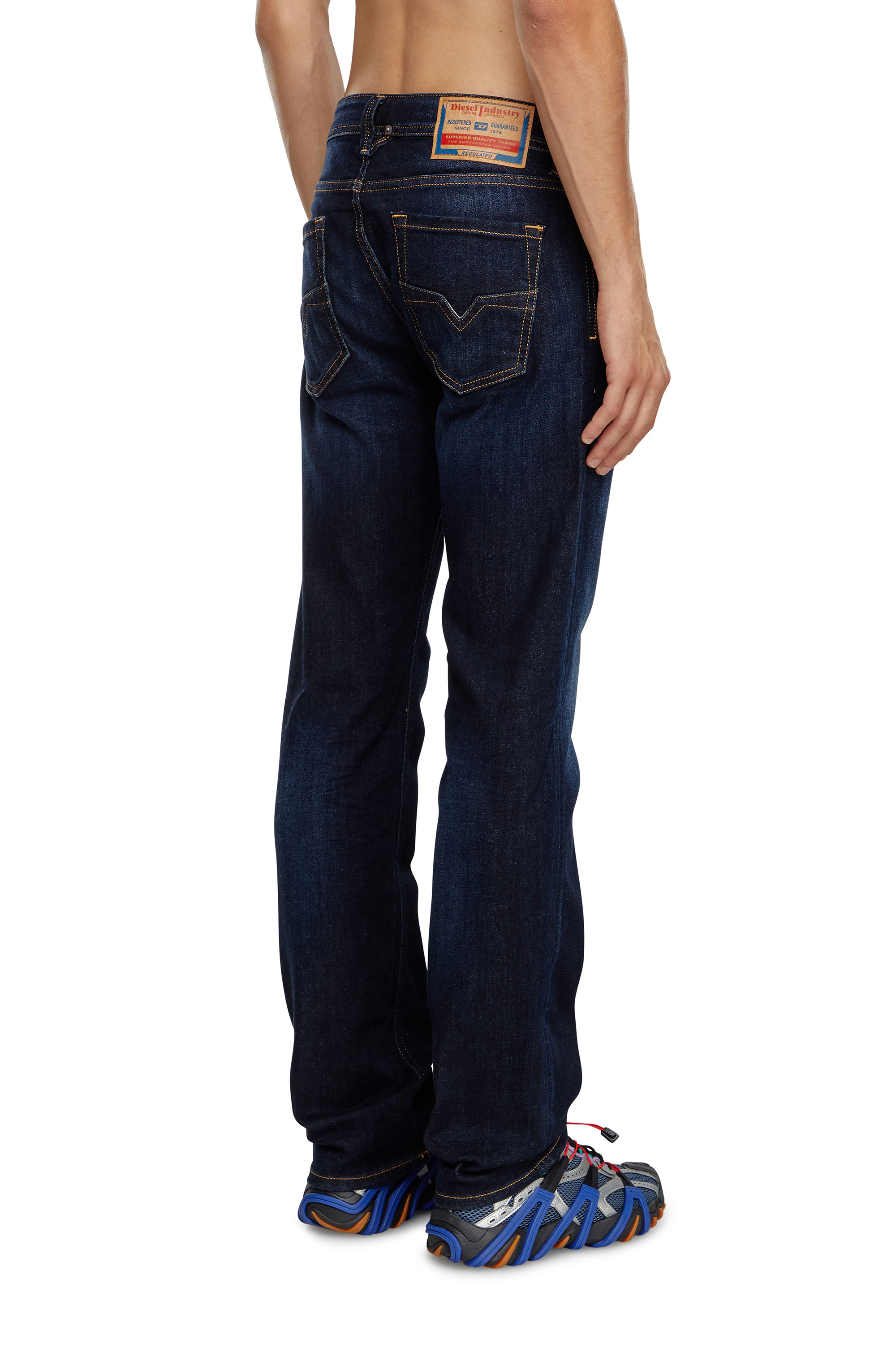 Diesel - Straight Jeans 1985 Larkee 009ZS, Azul Oscuro - Image 2