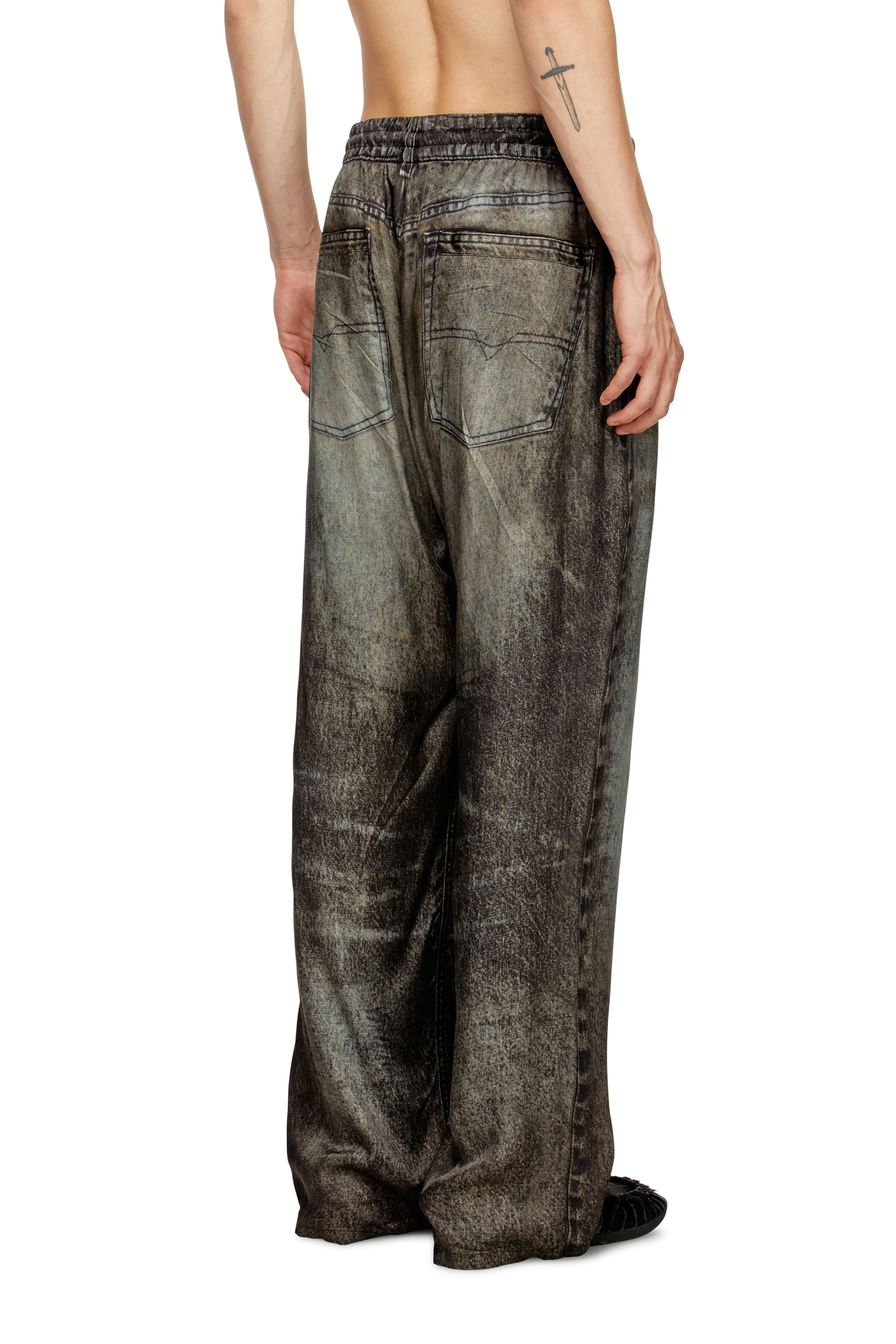 Diesel - P-THECK-LKCT, Pantalones elásticos de viscosa tipo denim Hombre in ToBeDefined - 4