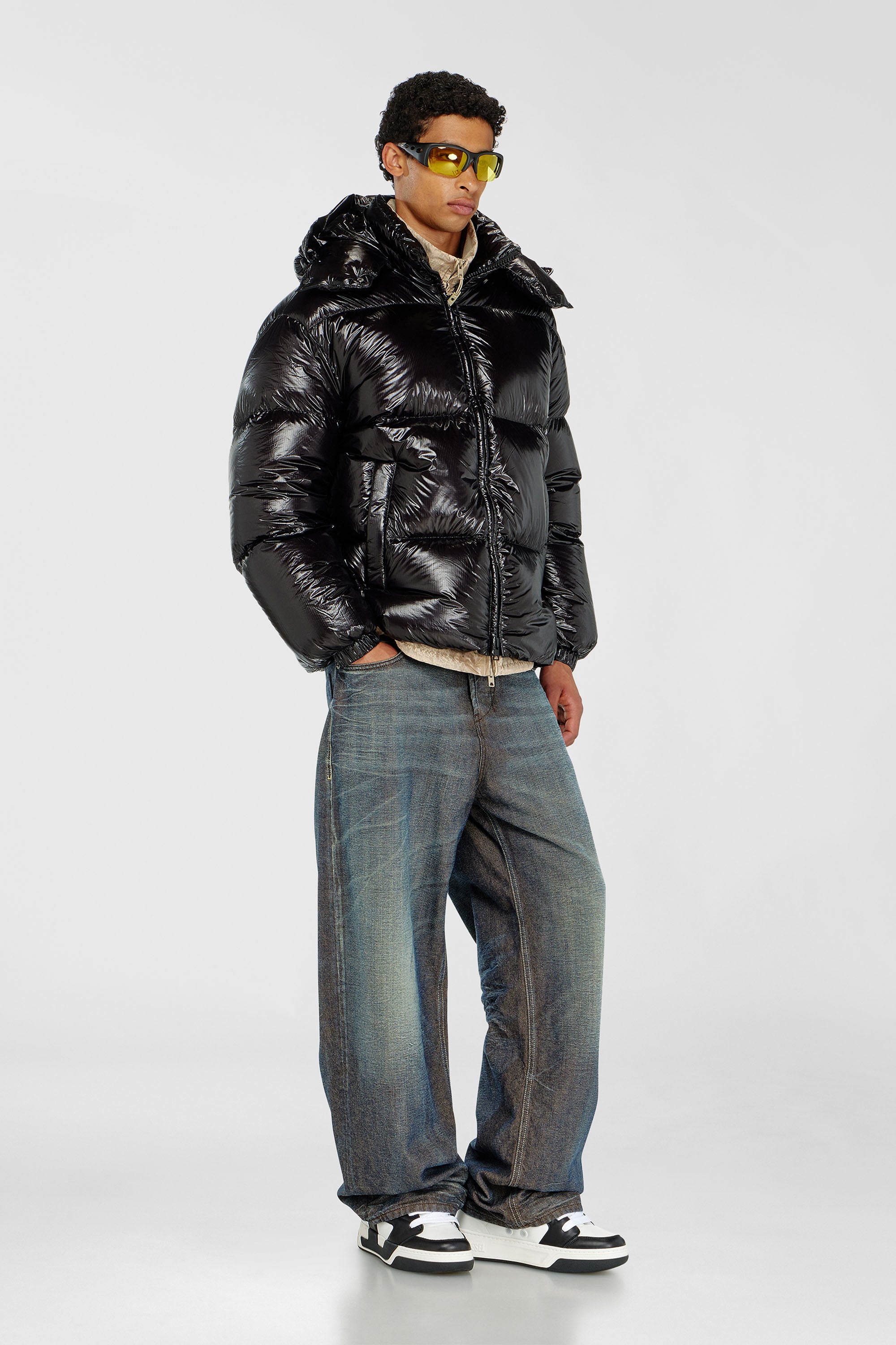 Diesel - W-ROLFYS-WRD-BKCP, Chaqueta acolchada con capucha desmontable Hombre in Negro - 2
