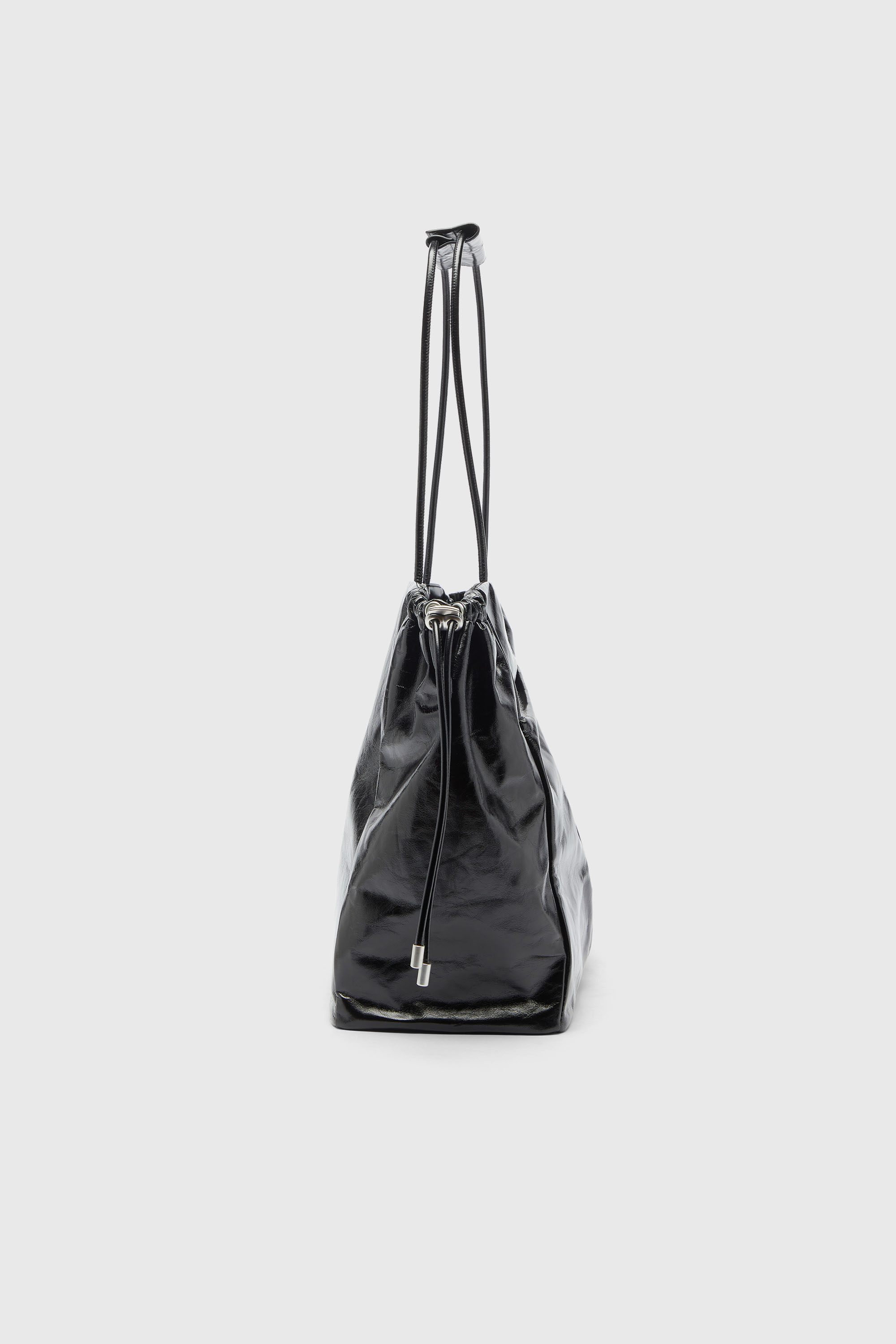 Diesel - SCRUNCH-D TOTE E/W, Scrunch-D - Bolso tote de piel brillante arrugada Mujer in Negro - 4