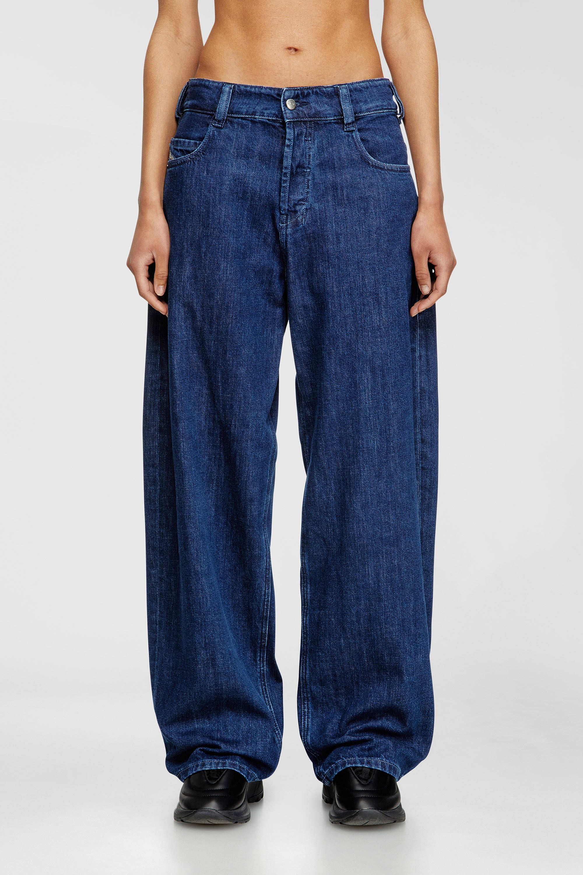 Diesel - Relaxed Jeans 1997 D-Enim-M 0DBDX Unisex, Azul Oscuro - 2