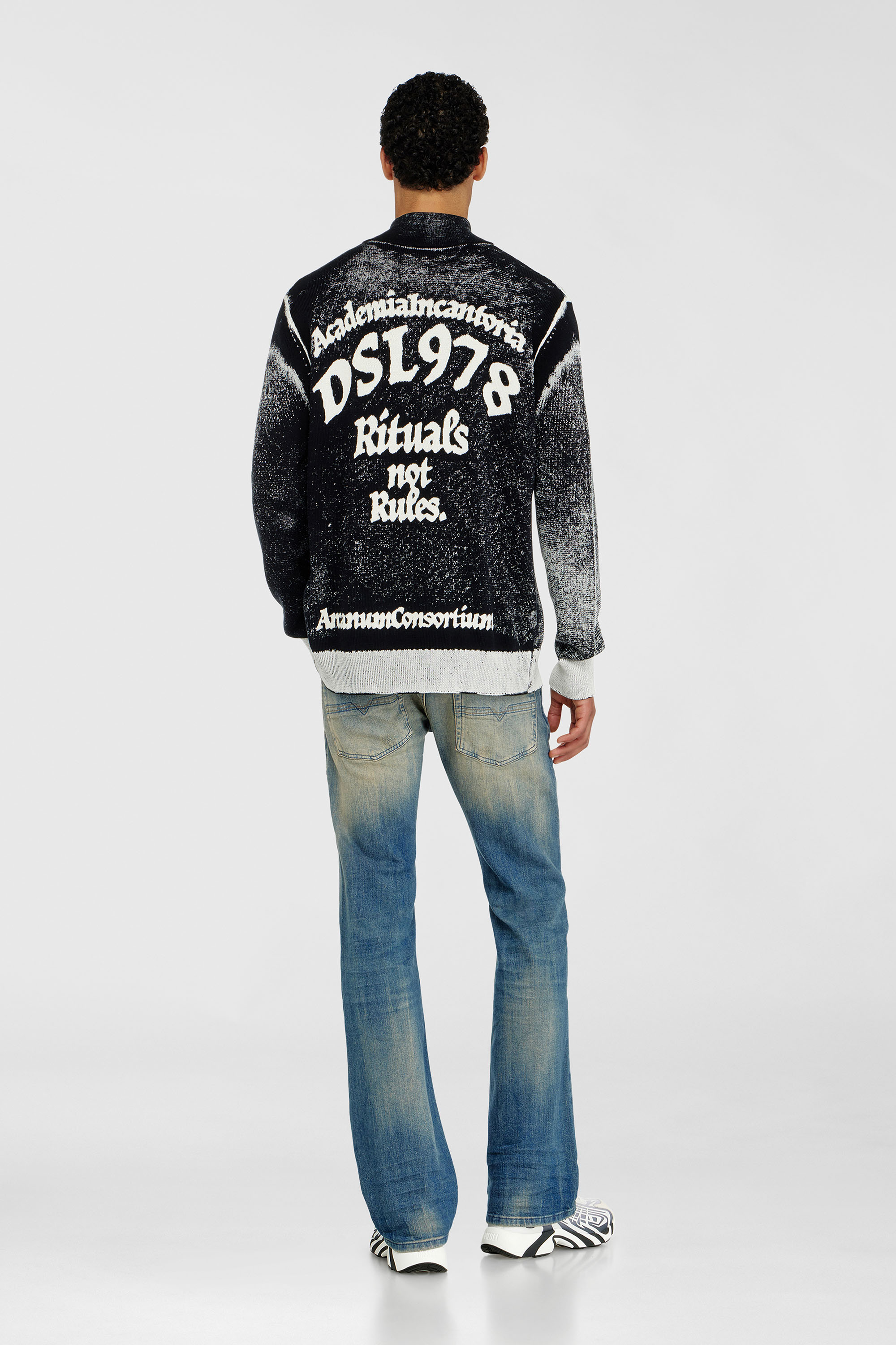 Diesel - Bootcut Jeans 2007 Zatiny 0KBBW Hombre, Azul medio - 3