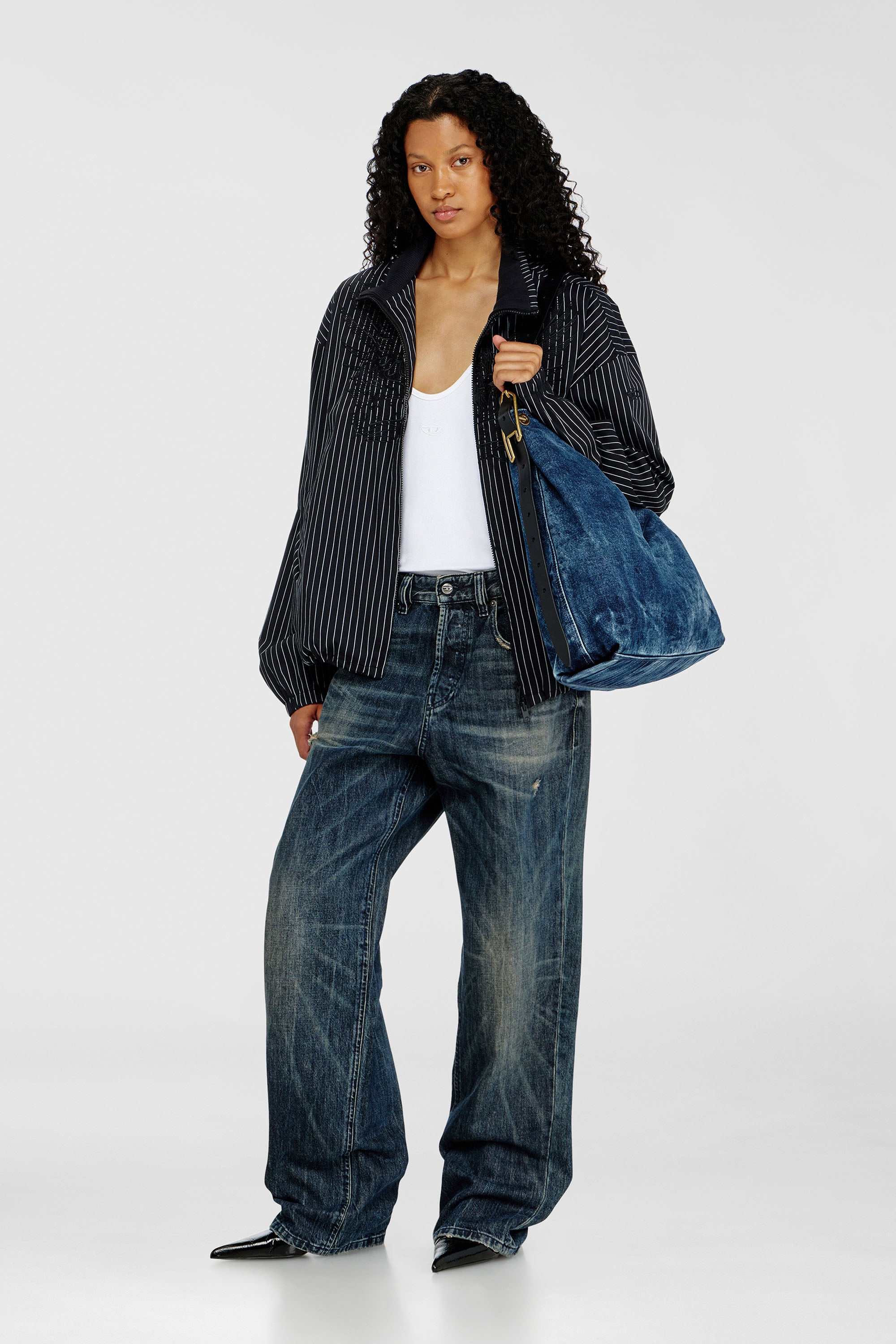 Diesel - D-LINE HOBO L, D-Line-Bolso hobo en denim Mujer in Azul marino - 2