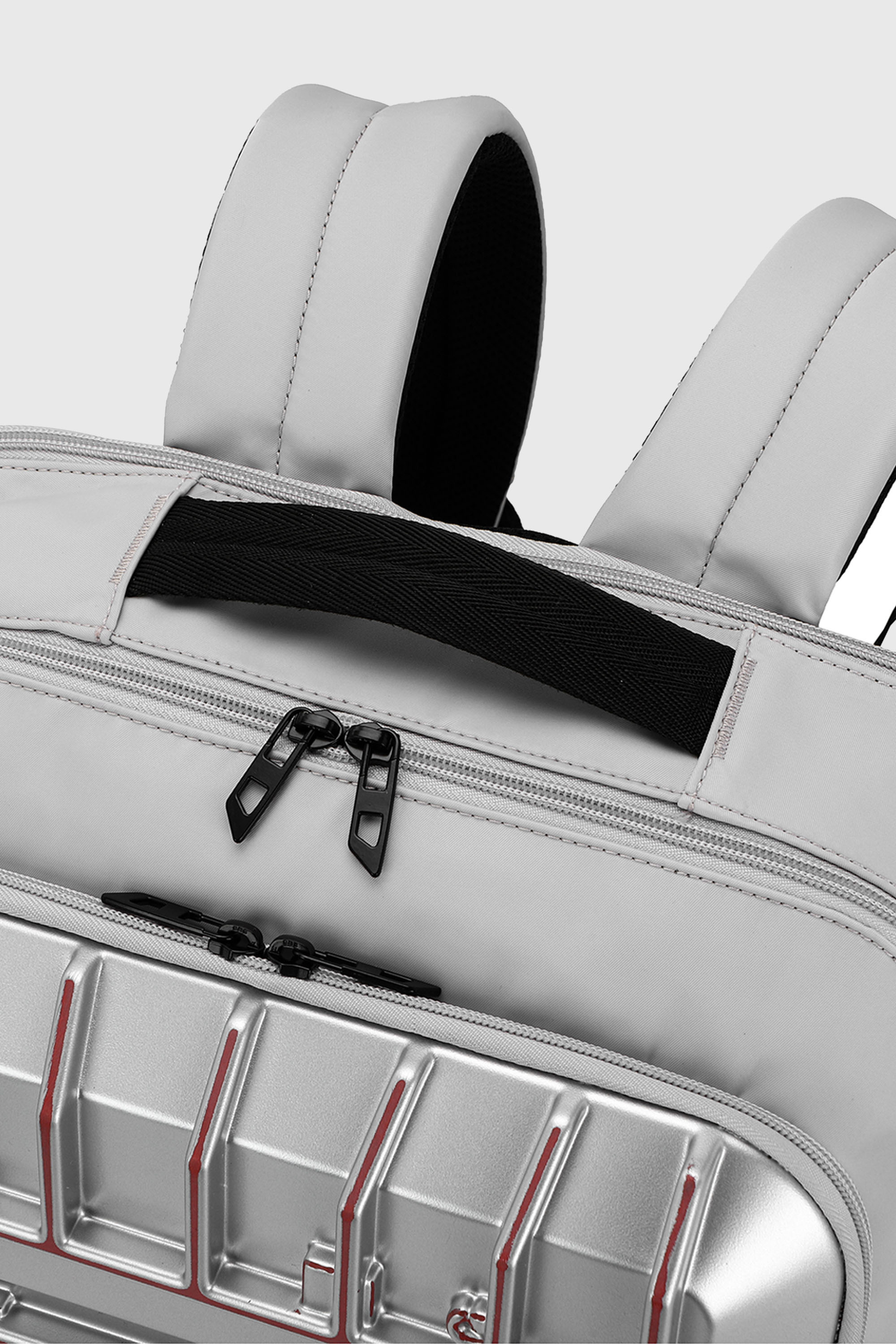 Diesel - DIESEL PC STRONG IMAGE BACKPACK- DSB005, Mochila de viaje resistente Unisex in Plateado - 3