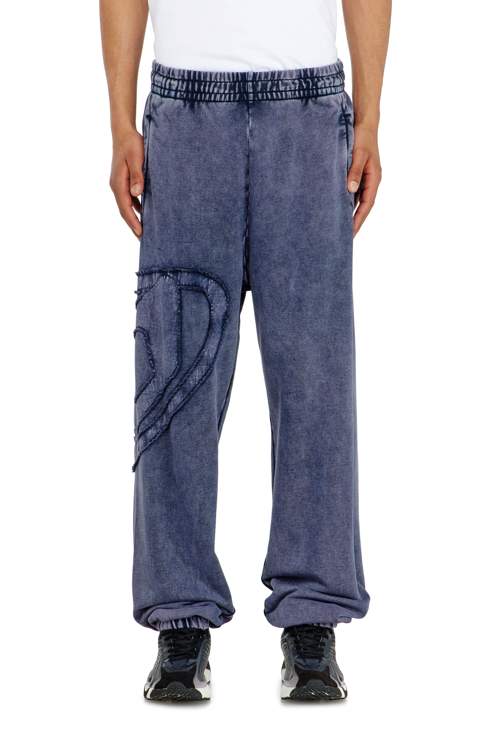 Diesel - P-MARKY-DEN, Pantalones de algod&oacute;n org&aacute;nico con parche Oval D Hombre in Azul marino - 3