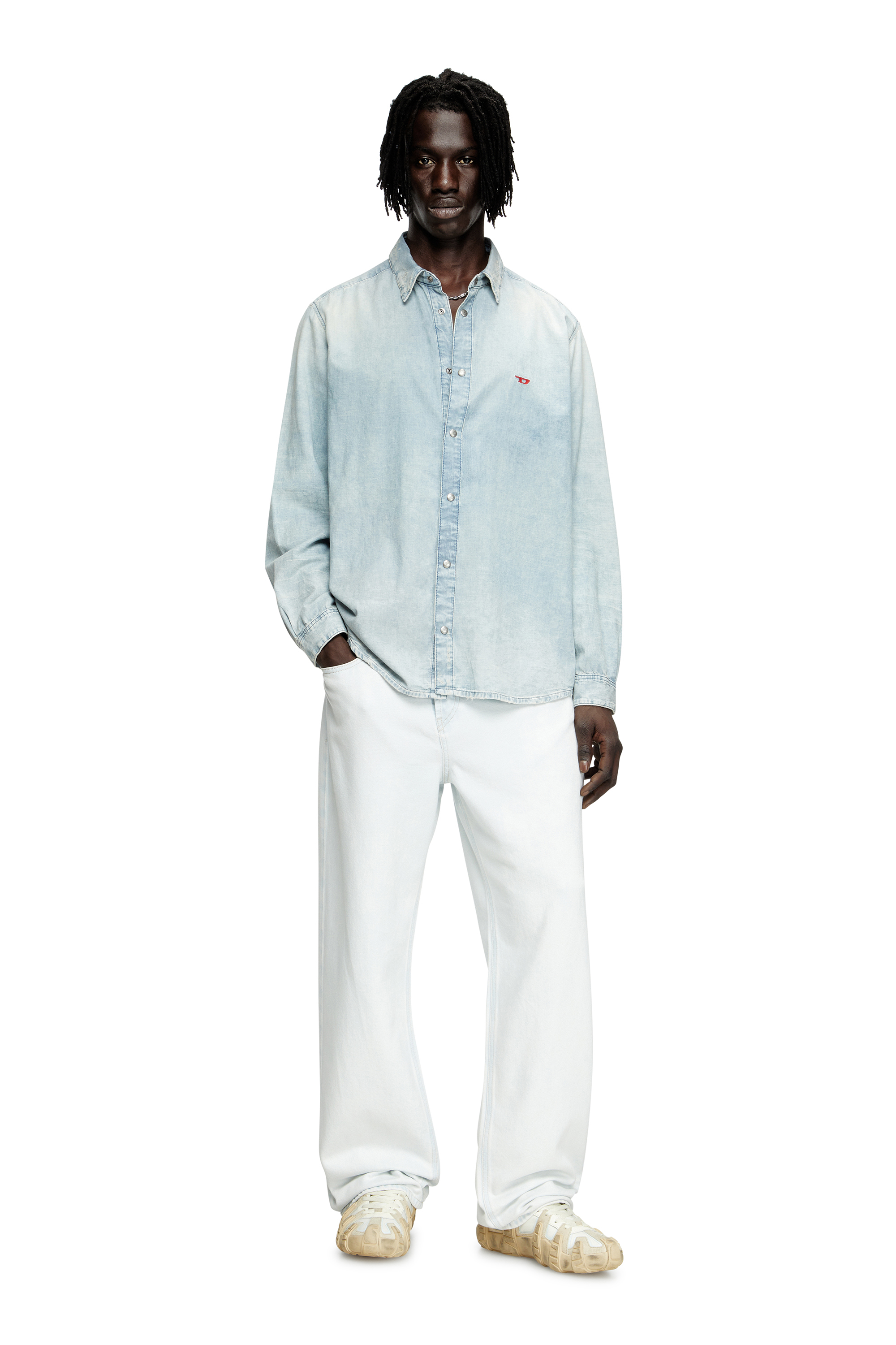 Diesel - D-SIMPLY, Camisa de denim con efecto blanqueado Hombre in Azul marino - 2