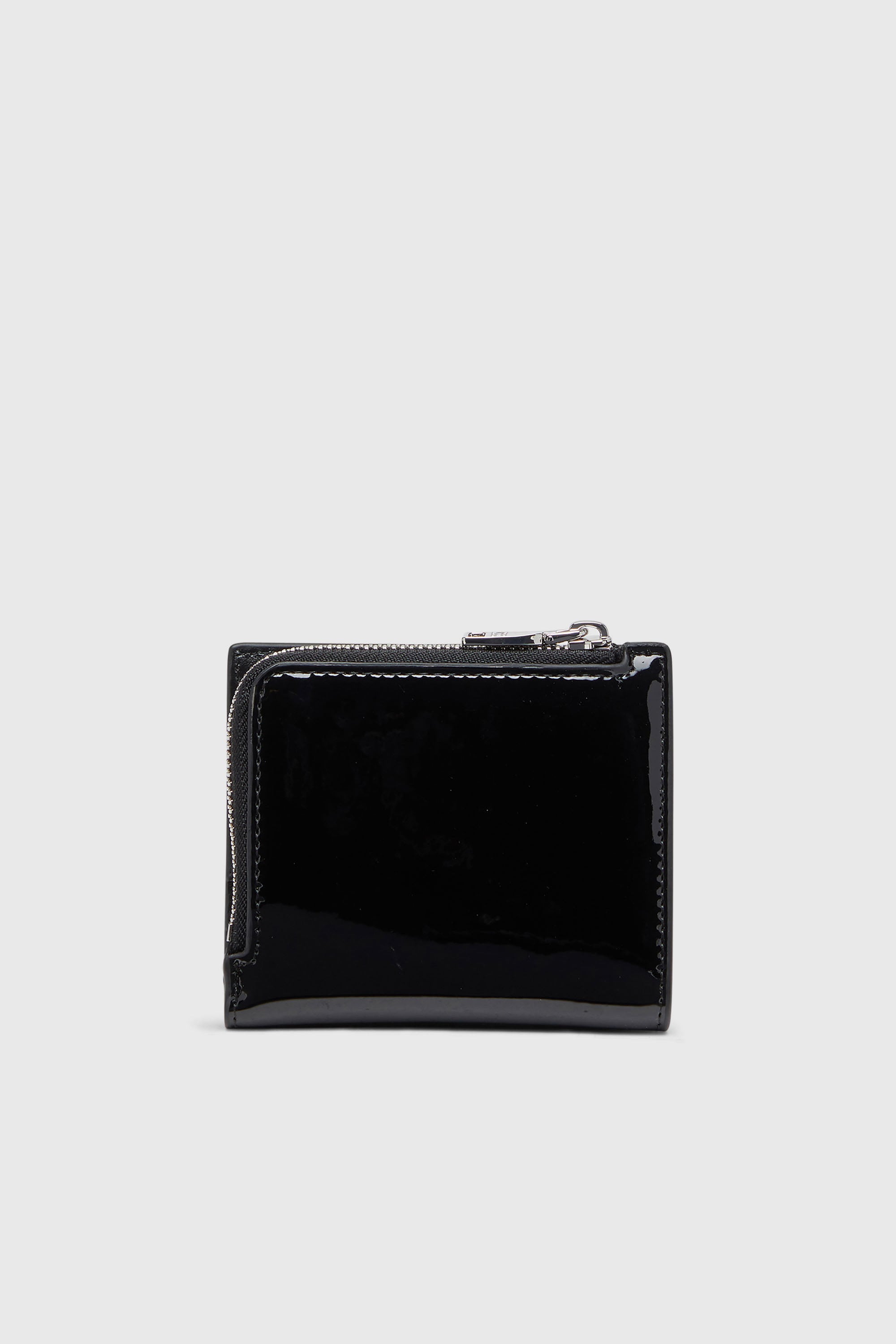 Diesel - PLAY BI FOLD ZIP L, Cartera que se pliega por la mitad de poliuretano brillante Mujer in Negro - 2