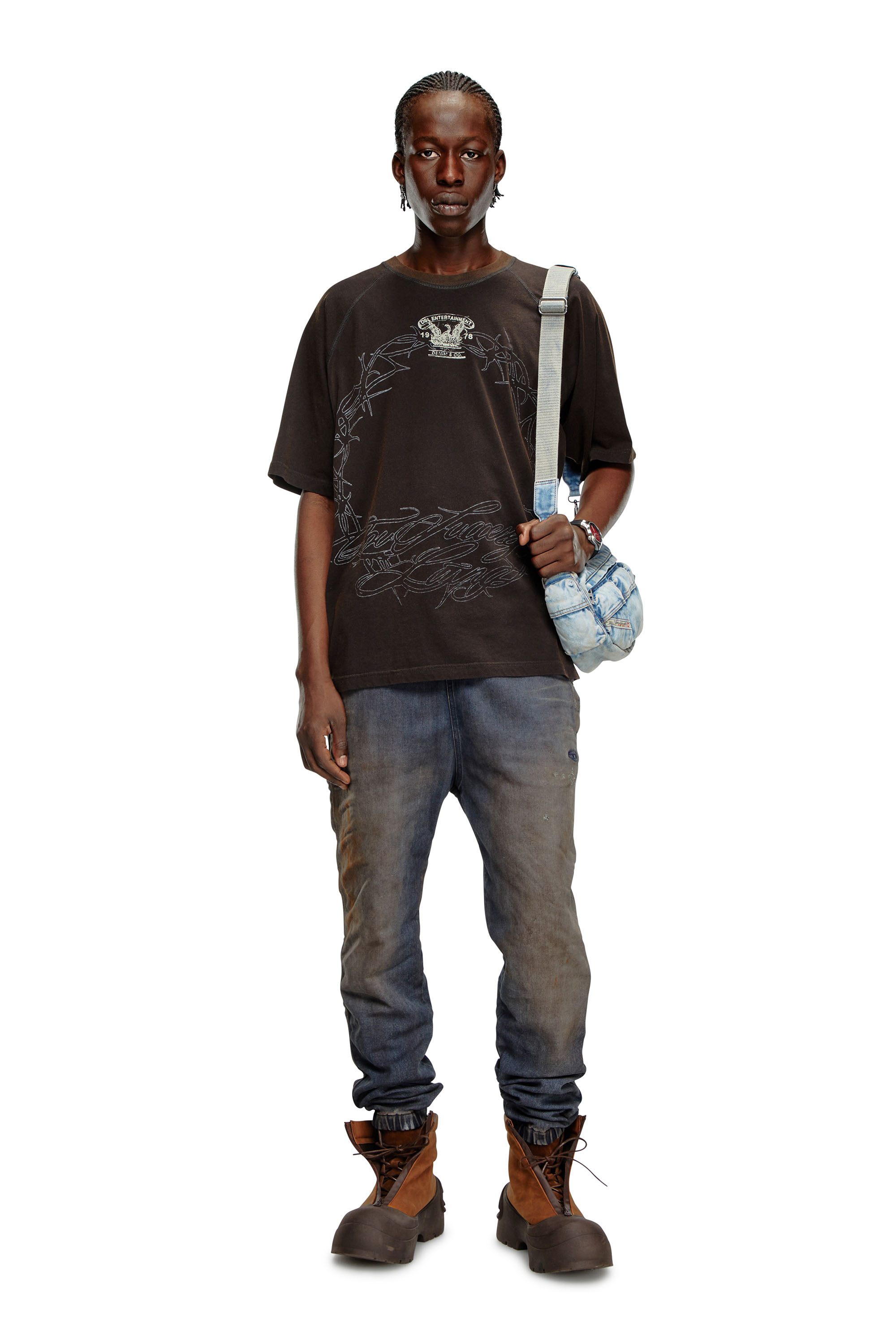 Diesel - T-ROXT-Q1, Hombre Camiseta con estampado de revés in Negro - Image 2