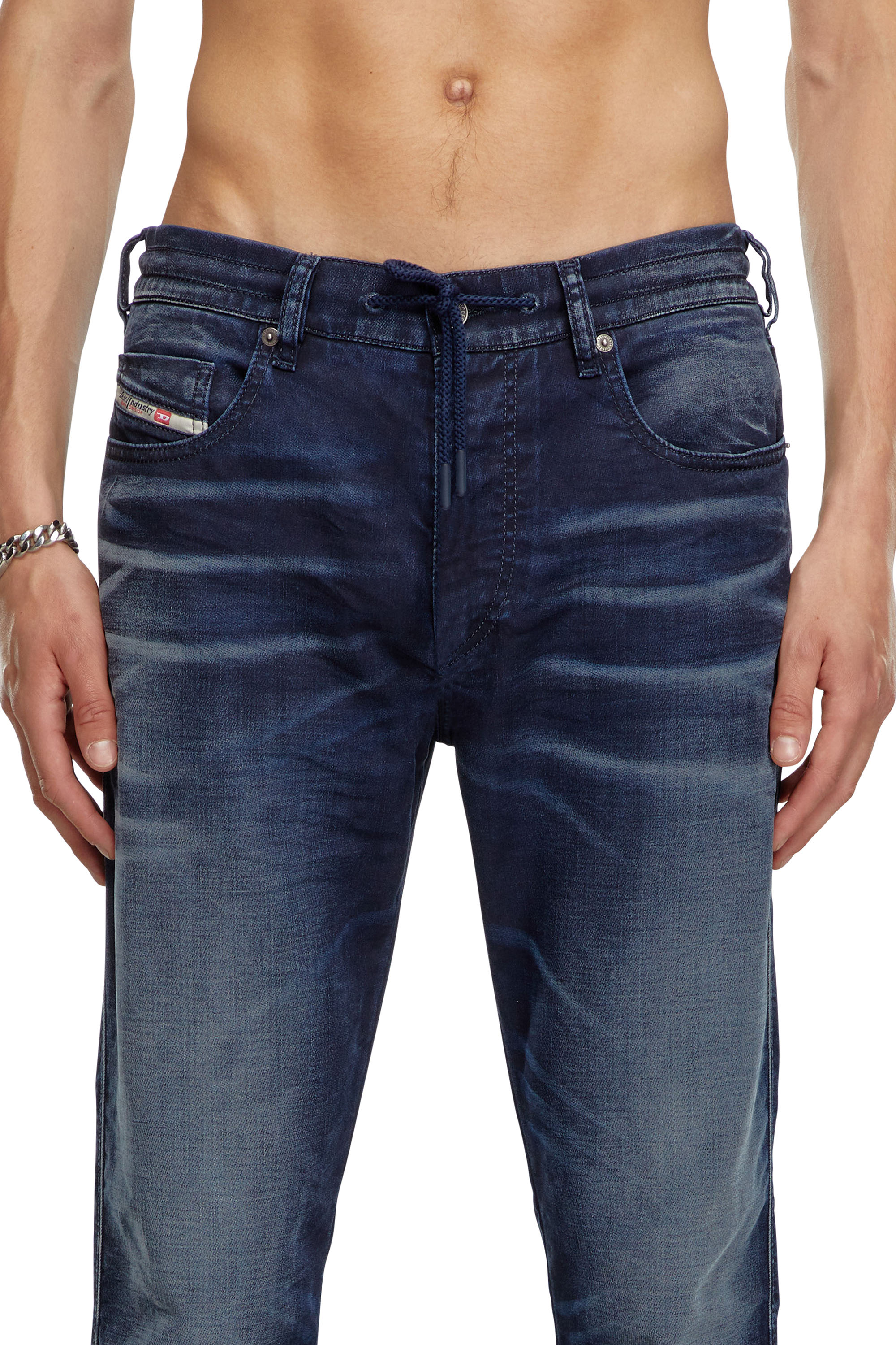 Diesel - Slim 2060 D-Strukt Joggjeans® 068LY Hombre, Azul Oscuro - 5