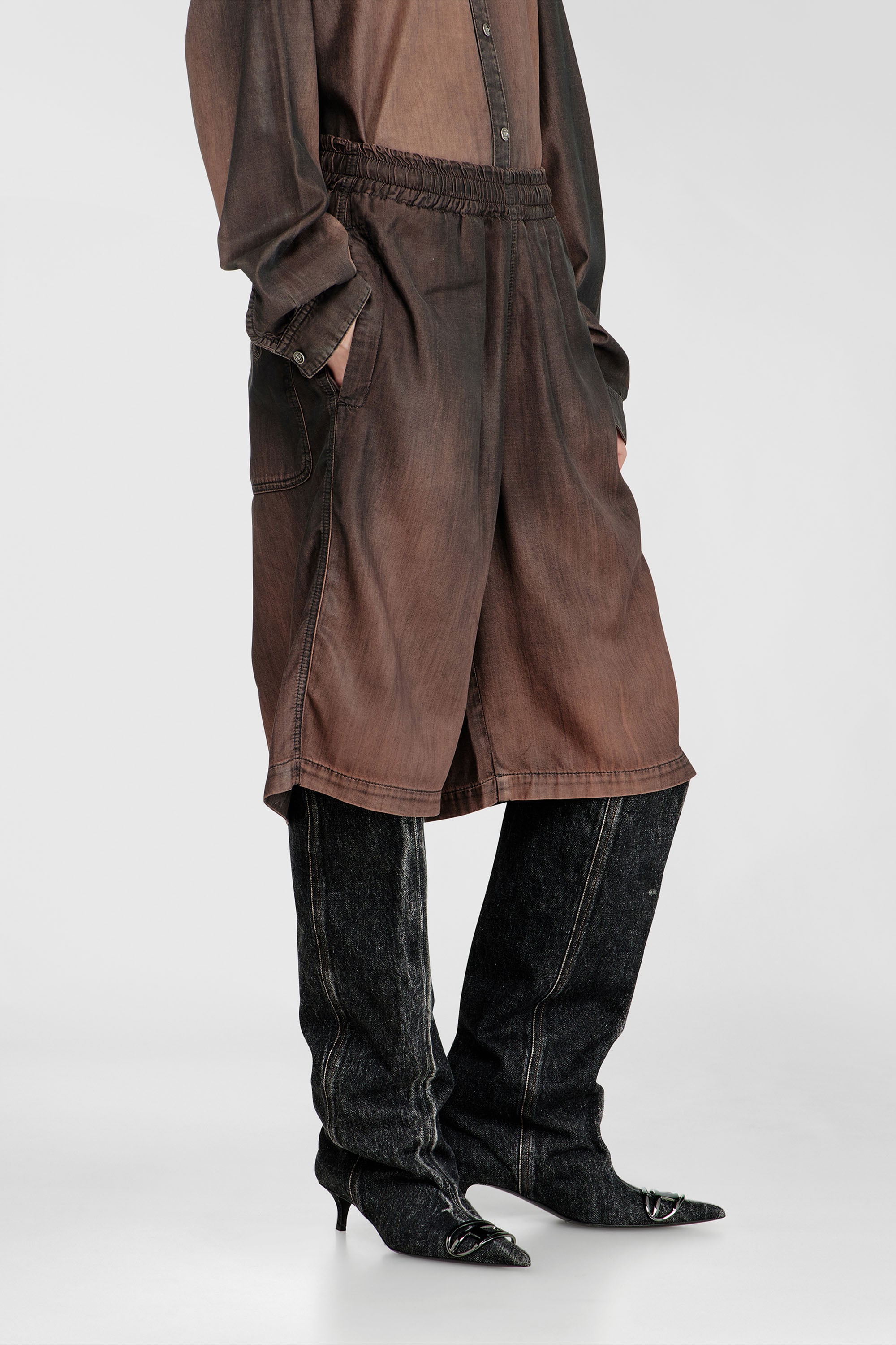 Diesel - D-RODER-SHORT-S, Unisex's Relaxed bermuda shorts in fluid coated denim in Brown - 5
