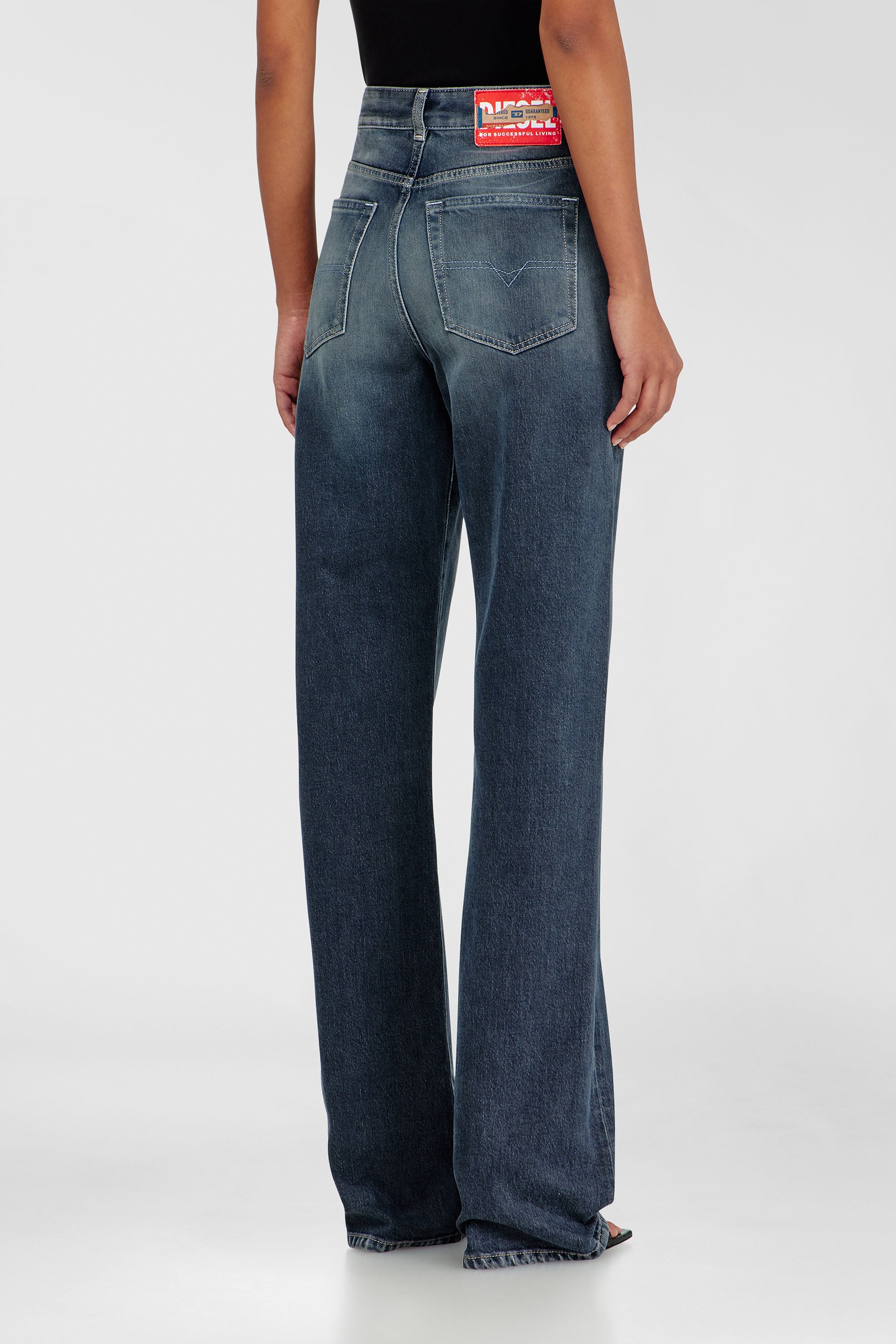 Diesel - Regular Jeans 1971 D-Sent 007EI Mujer, Azul Oscuro - 5