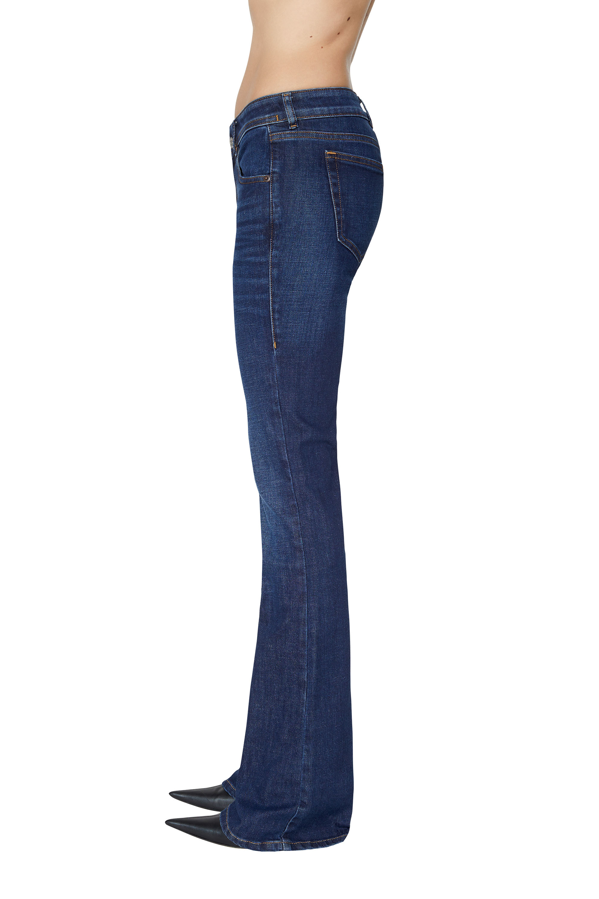 Diesel - Bootcut and Flare Jeans 1969 D-Ebbey 09B90, Azul Oscuro - Image 5