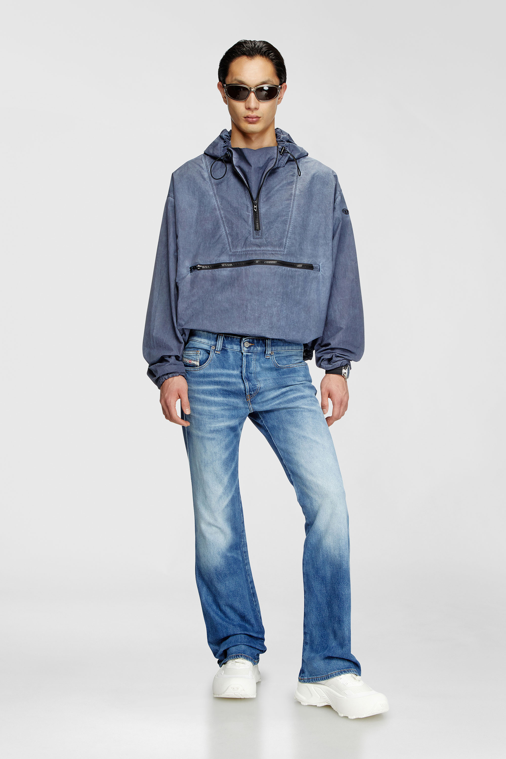 Diesel - Bootcut Jeans 1998 D-Buck 09L19 Hombre, Azul medio - 2