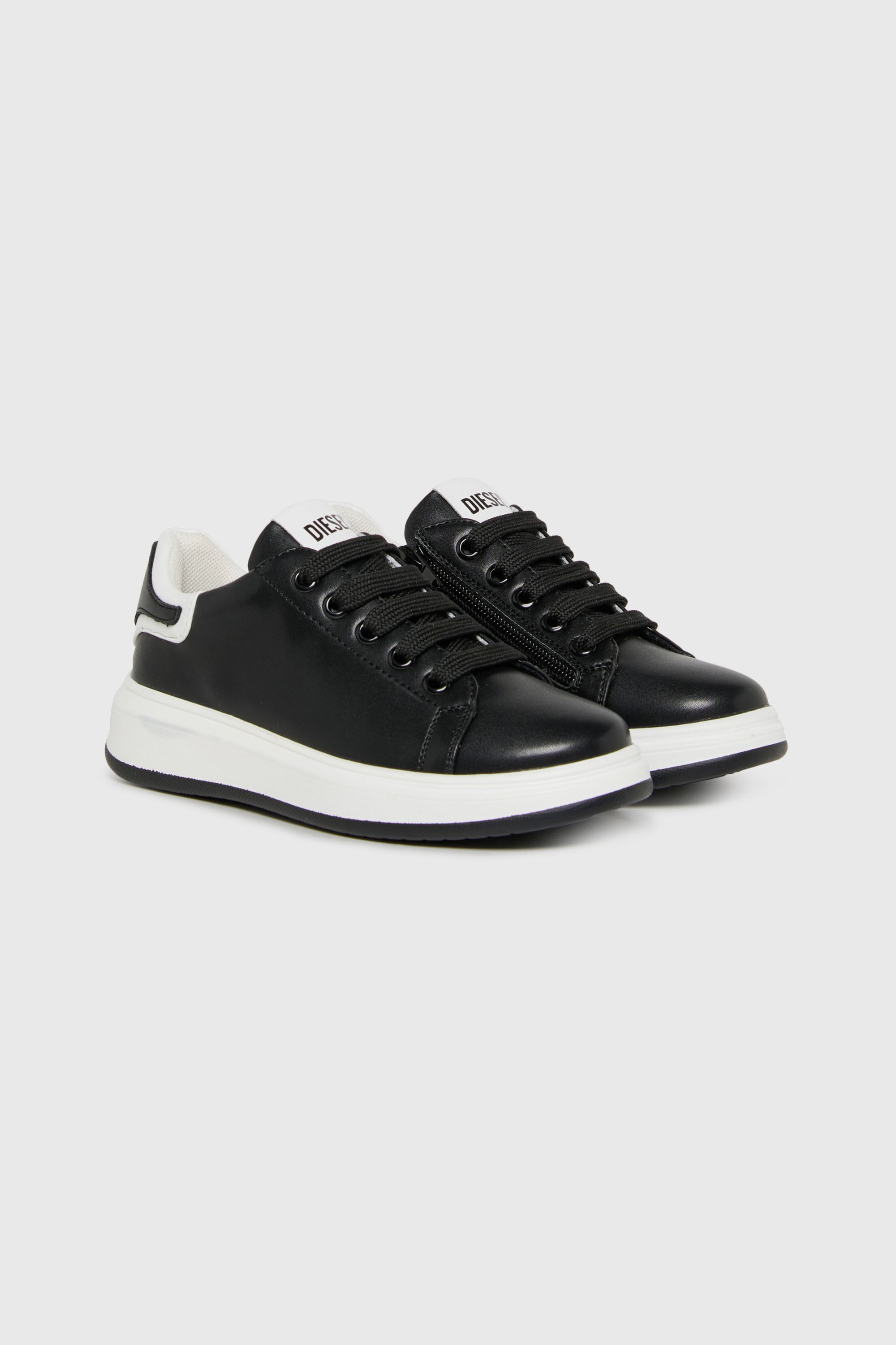 Diesel - S-MEQUIPLA, S-MEQUIPLA-Zapatillas con ribetes en contraste Unisex in Negro - 2