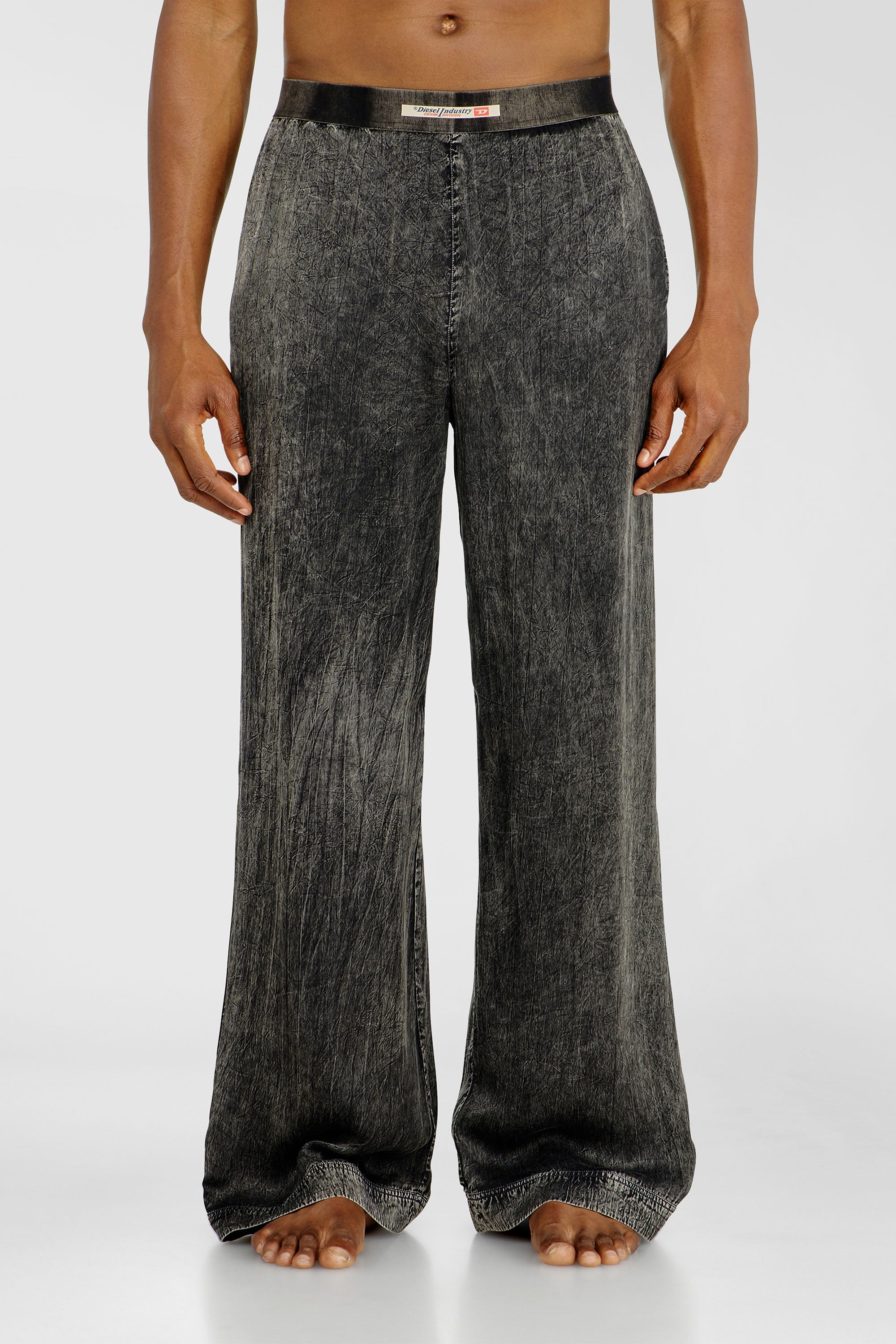 Diesel - ZAYNE-DNM, Pantal&oacute;n de viscosa con fit fluido Hombre in Gris - 1
