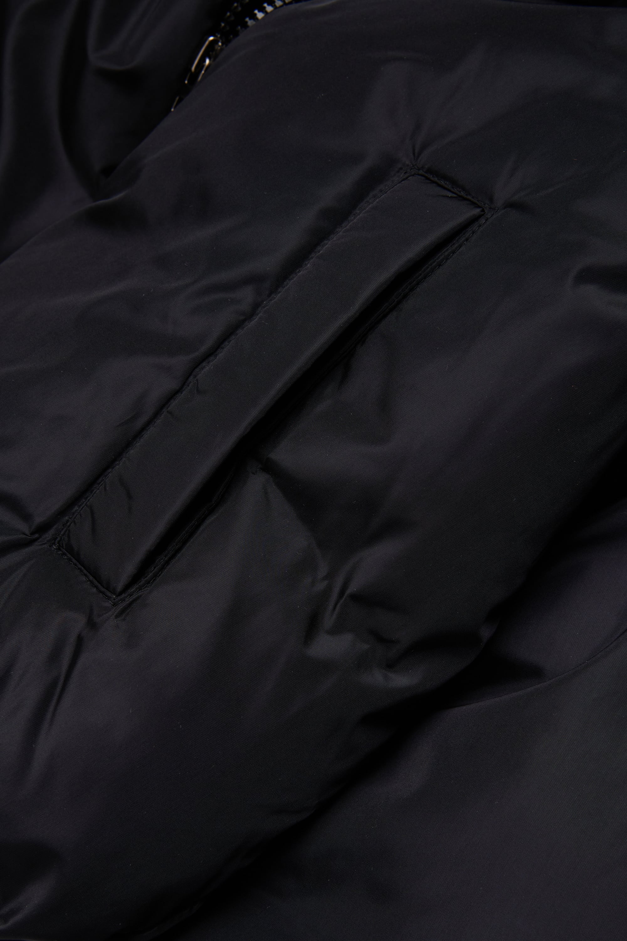 Diesel - JELKYM, Chaqueta acolchada con capucha Mujer in Negro - 4