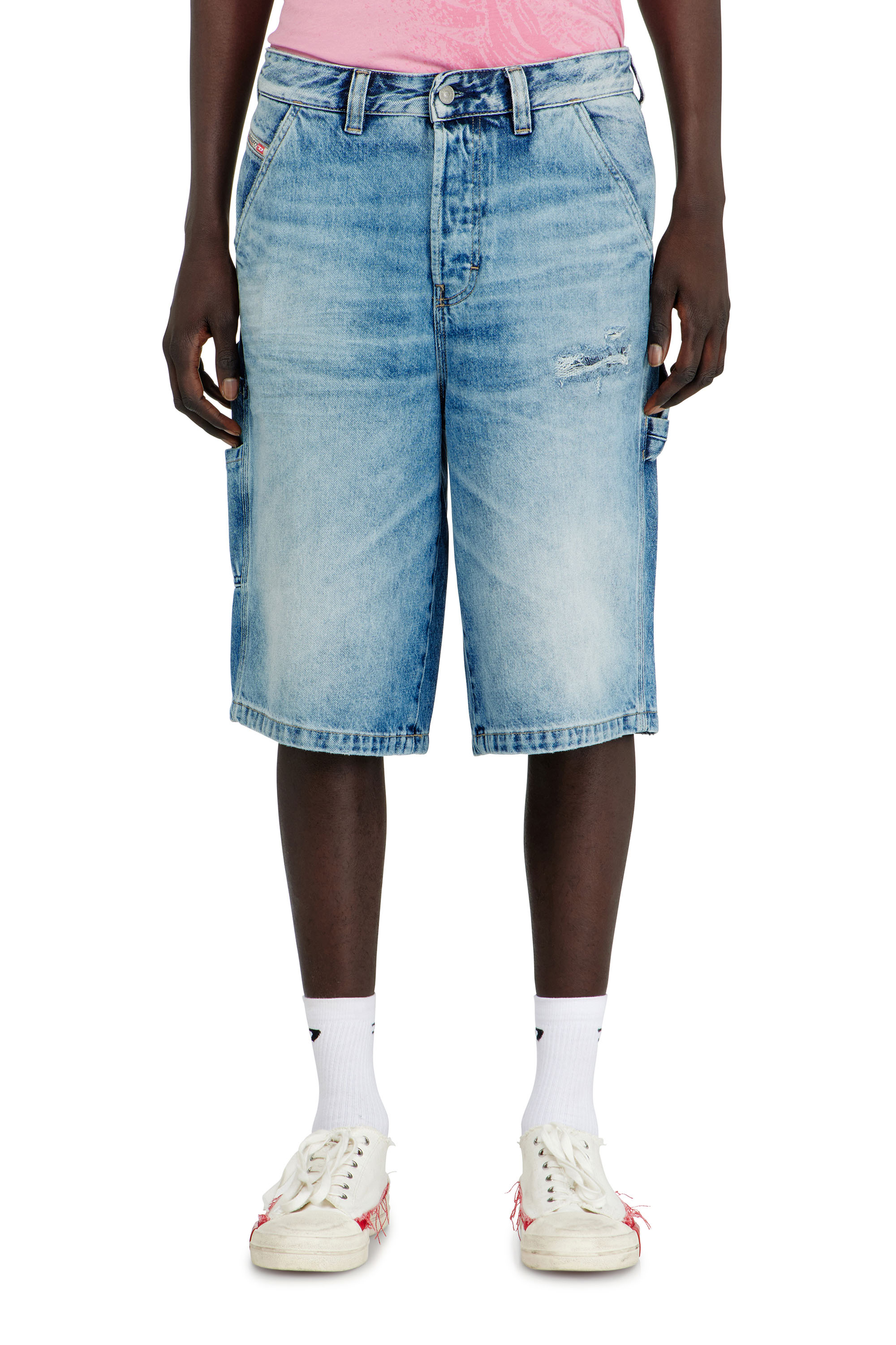 Diesel - D-LIVERY-W-SHORT, Shorts Relaxed en denim fluido con abrasiones Hombre in Azul marino - 2