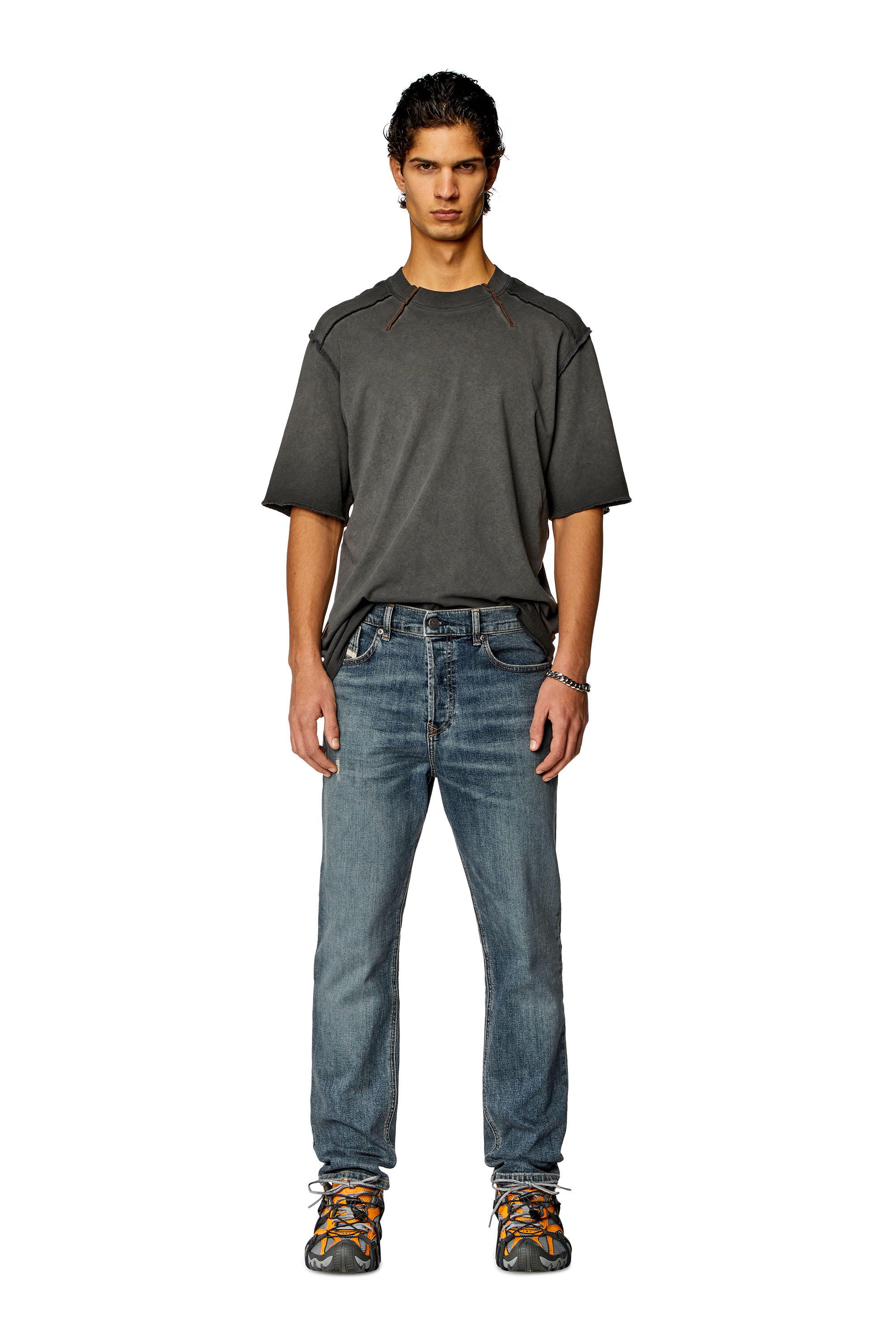 Diesel - Tapered Jeans 2005 D-Fining 0DQAC, Azul medio - Image 1