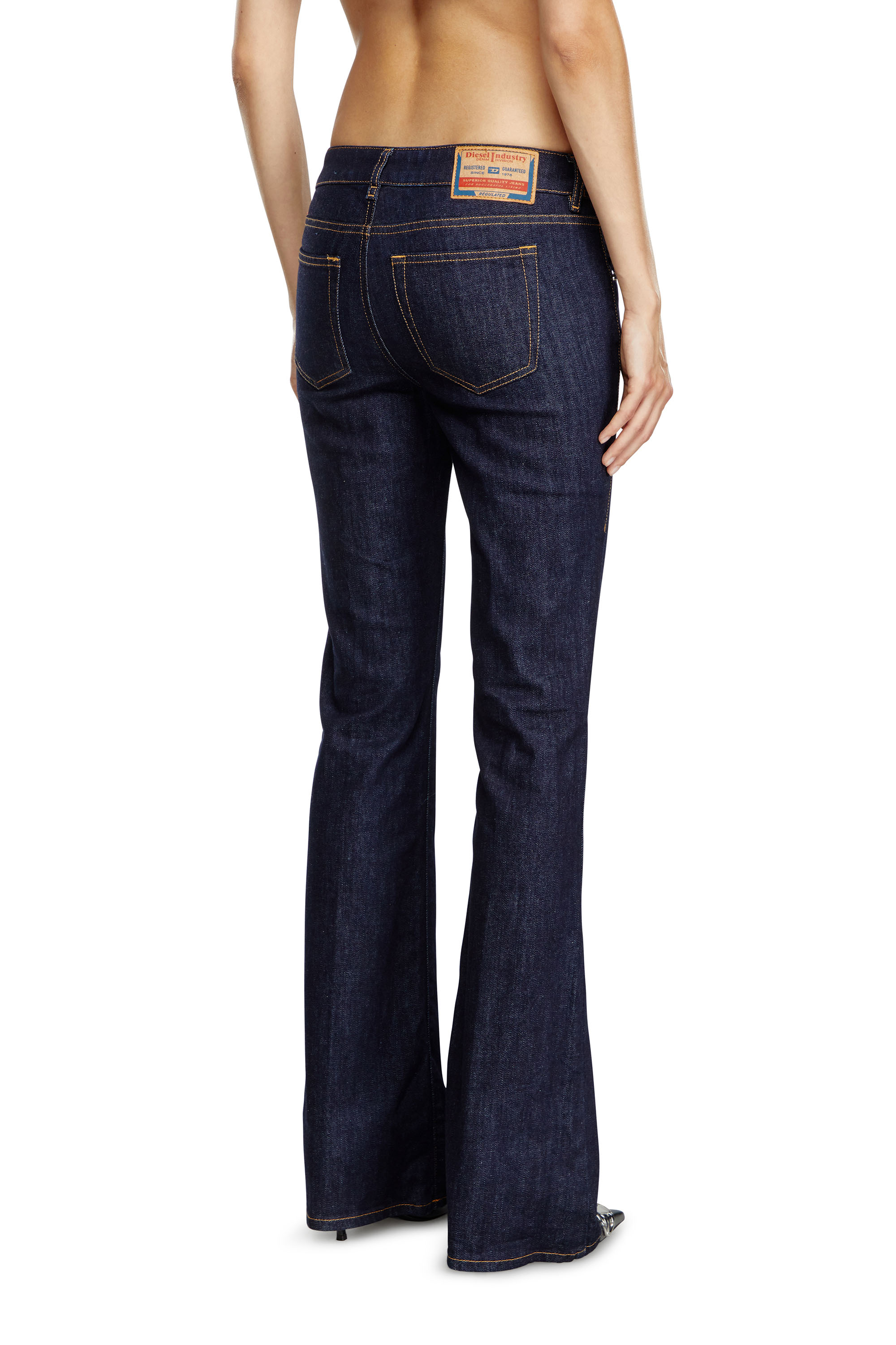 Diesel - Bootcut and Flare Jeans 1969 D-Ebbey Z9B89, Mujer Bootcut y Flare Jeans - 1969 D-Ebbey in Azul marino - Image 4