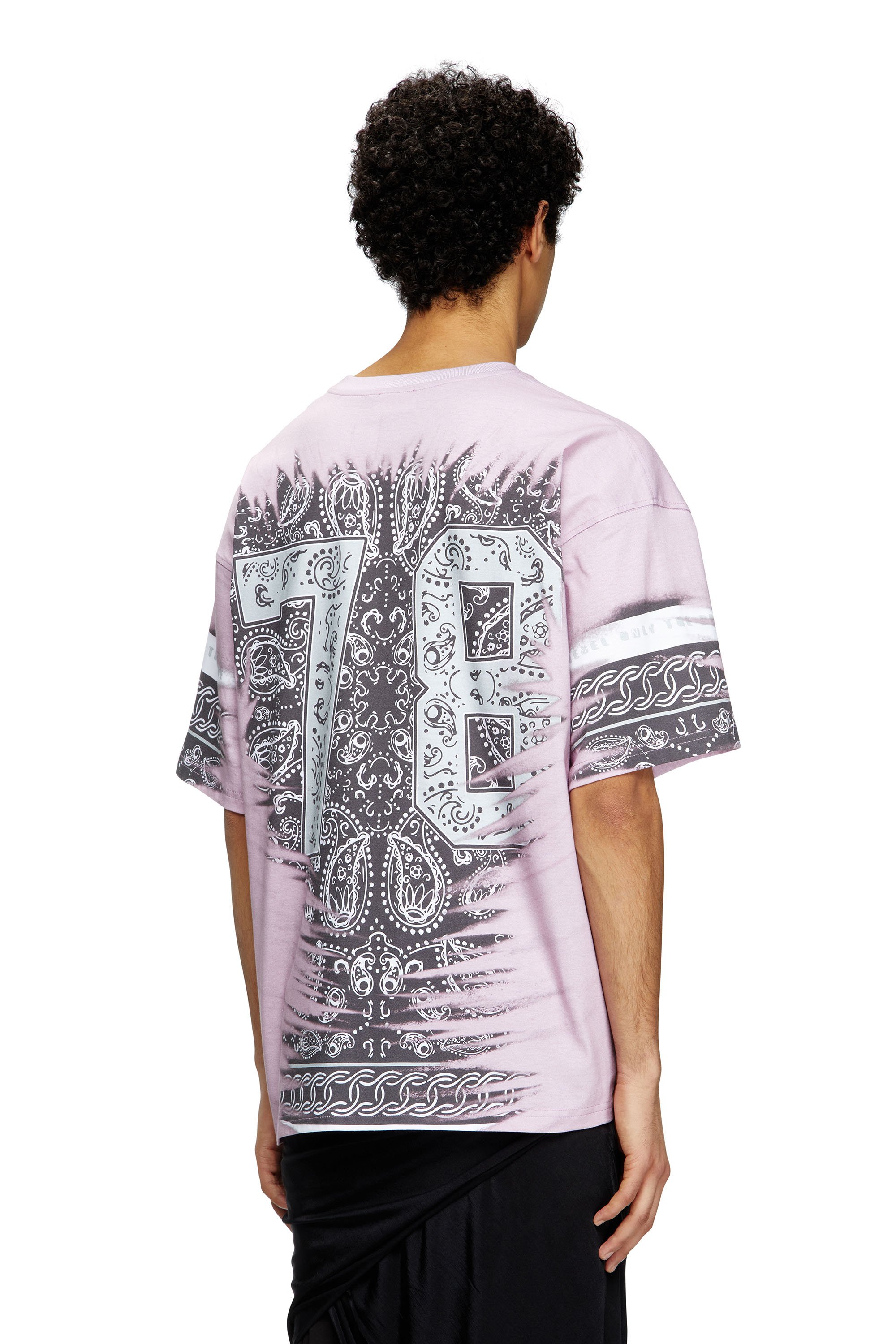 Diesel - T-BOXT-78-R1, Camiseta con estampado de bandana 78 Hombre in Rosa - 4