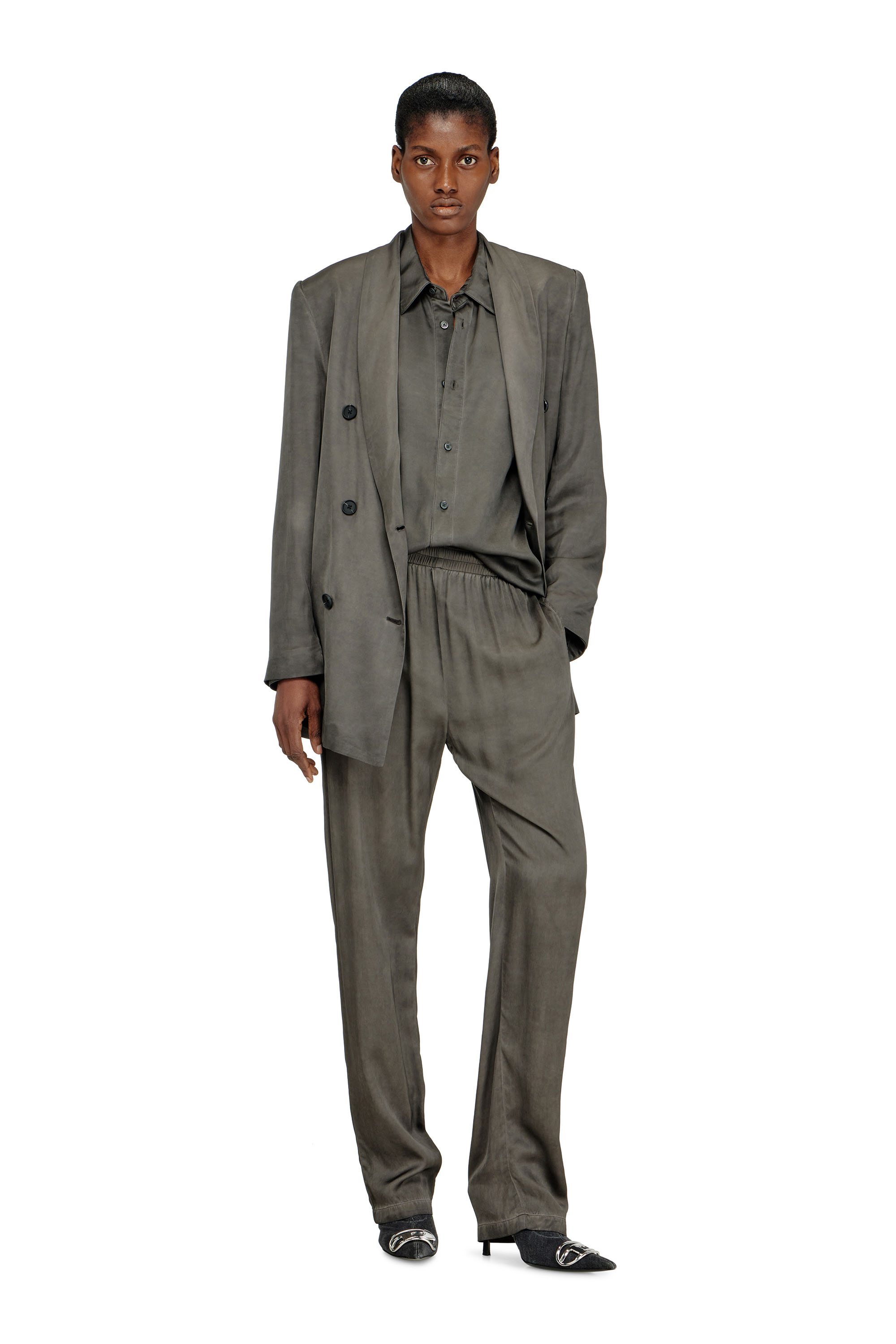 Diesel - P-TRAK, Pantalones fluidos de sat&eacute;n tintado con pigmentos Mujer in Gris - 2