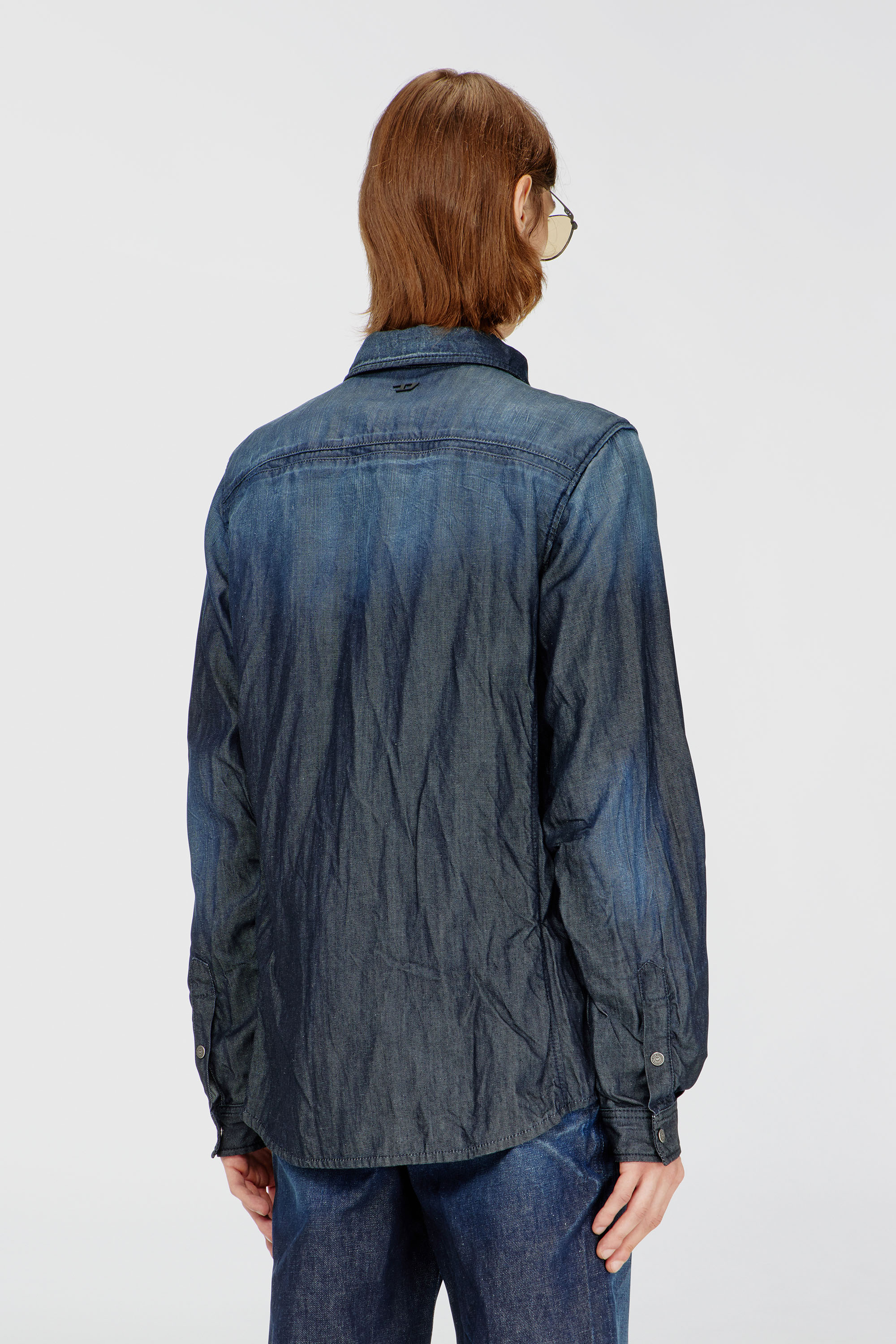 Diesel - D-SYNAR-FSJ1, Camisa de denim arrugado Hombre in Azul marino - 4