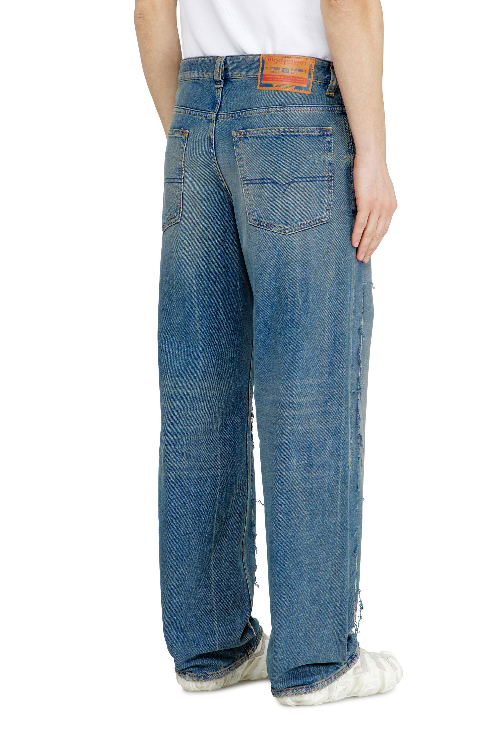 Diesel - Relaxed Jeans 2001 D-Macro 09N27 Hombre, Azul medio - 5